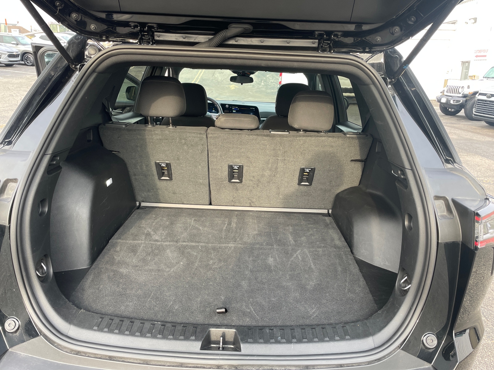 Thumbnail: 2025 Chevrolet Equinox - 6