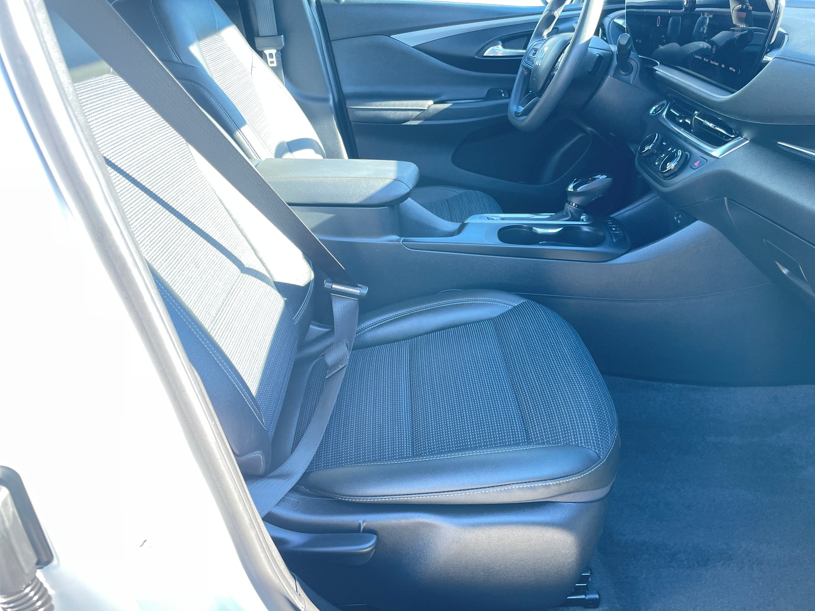 Thumbnail: 2025 Buick Envista - 2