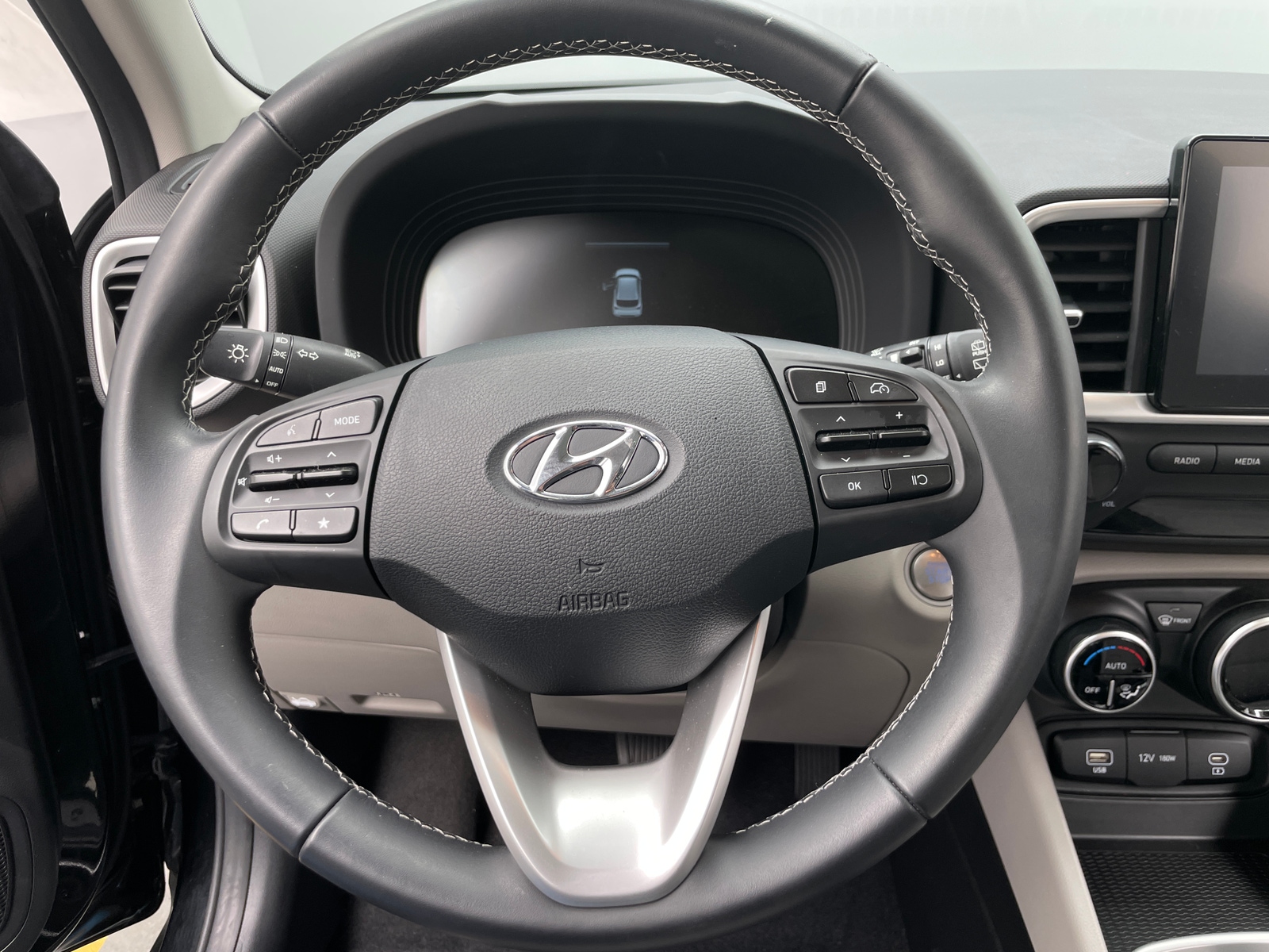 Thumbnail: 2025 Hyundai Venue - 5