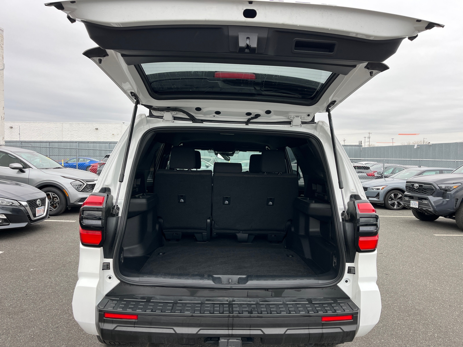 Thumbnail: 2025 Toyota 4Runner - 6