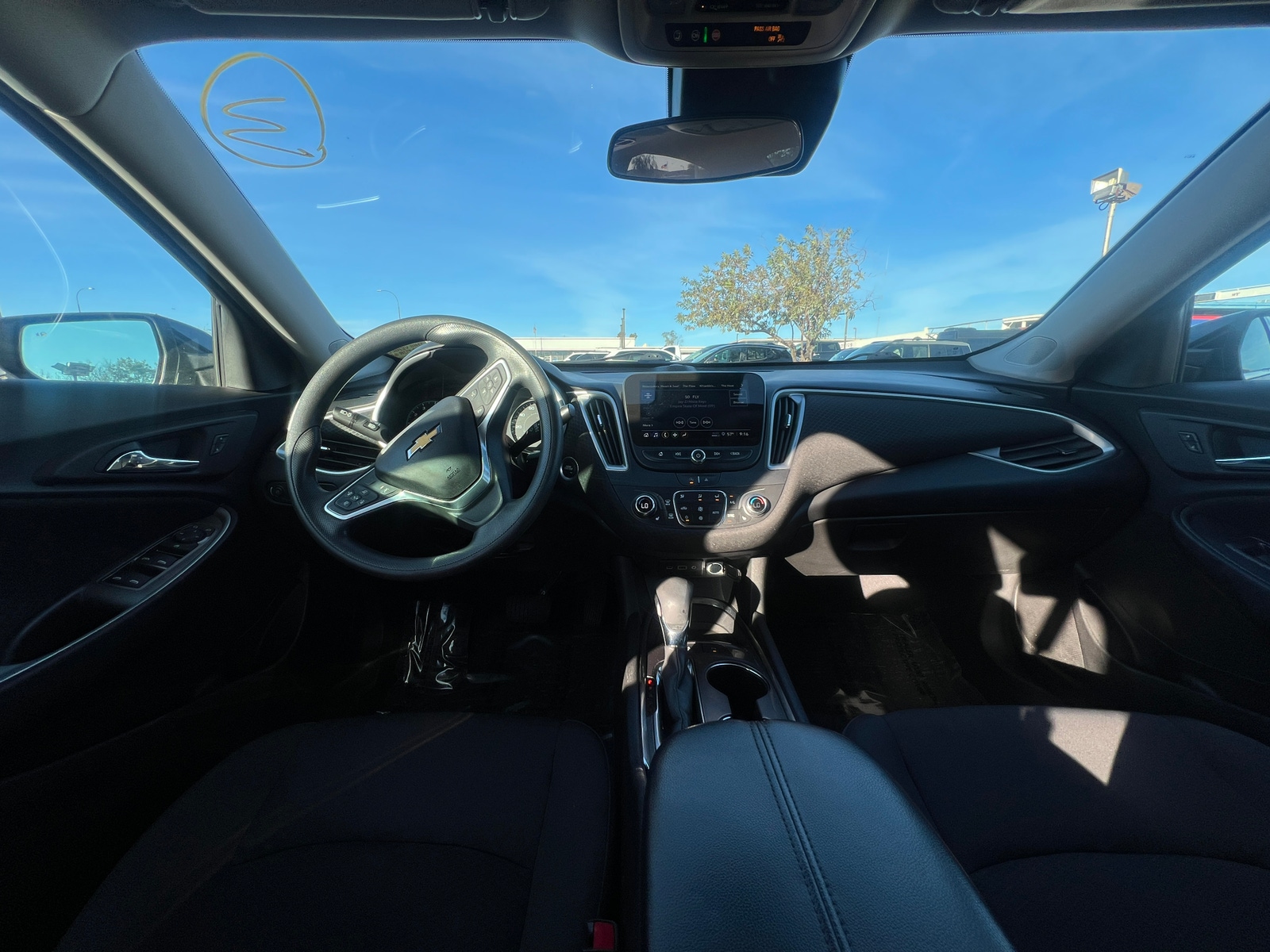 Thumbnail: 2023 Chevrolet Malibu - 3