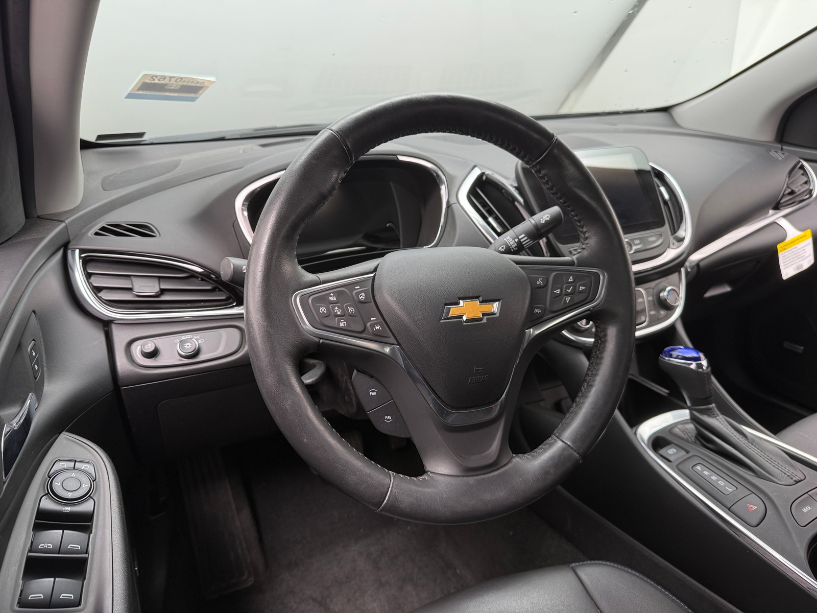 Thumbnail: 2017 Chevrolet Volt - 4