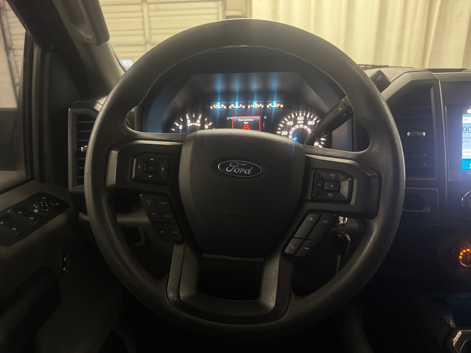 Thumbnail: 2019 Ford Econoline - 5