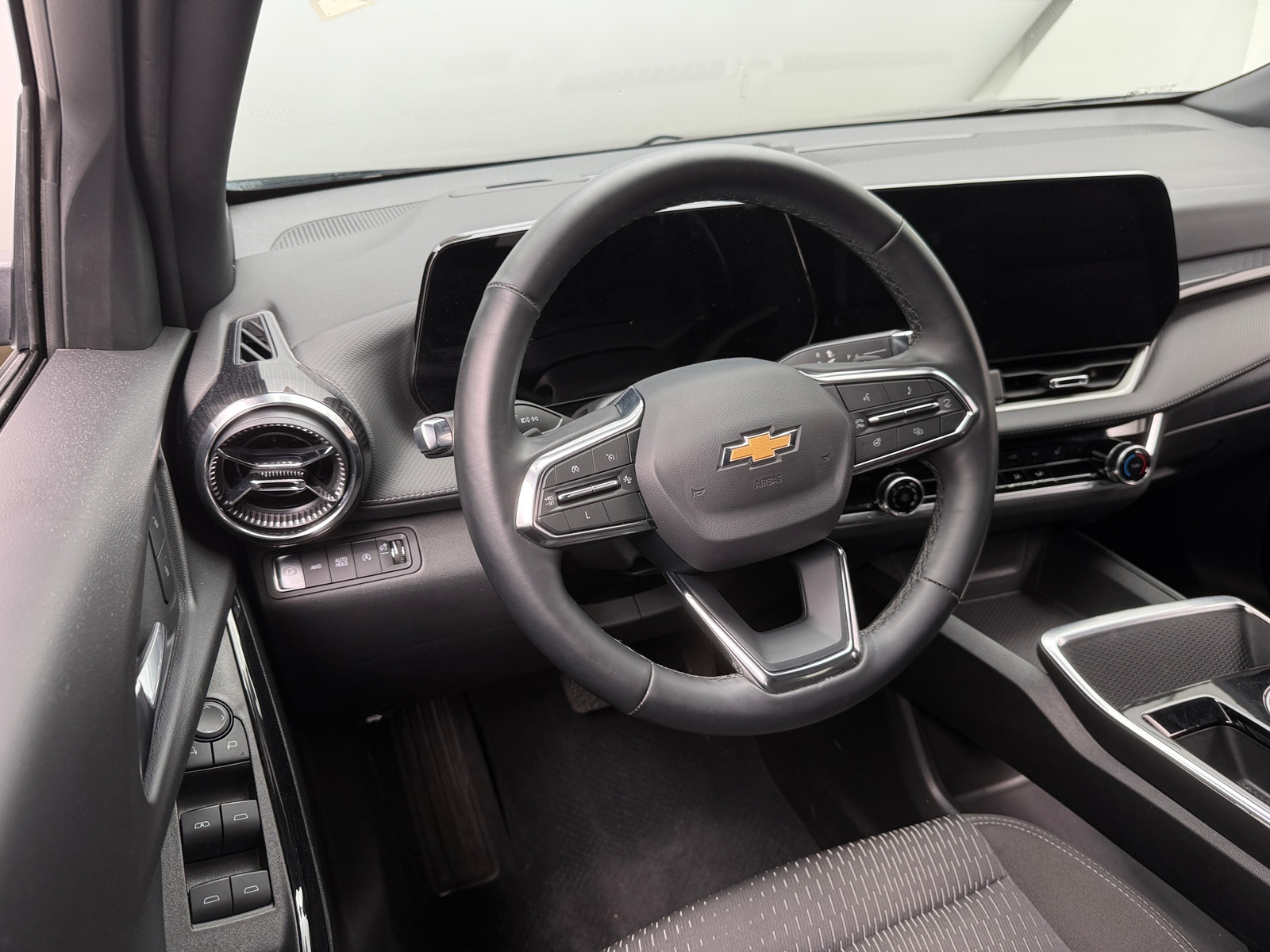 Thumbnail: 2025 Chevrolet Equinox - 5