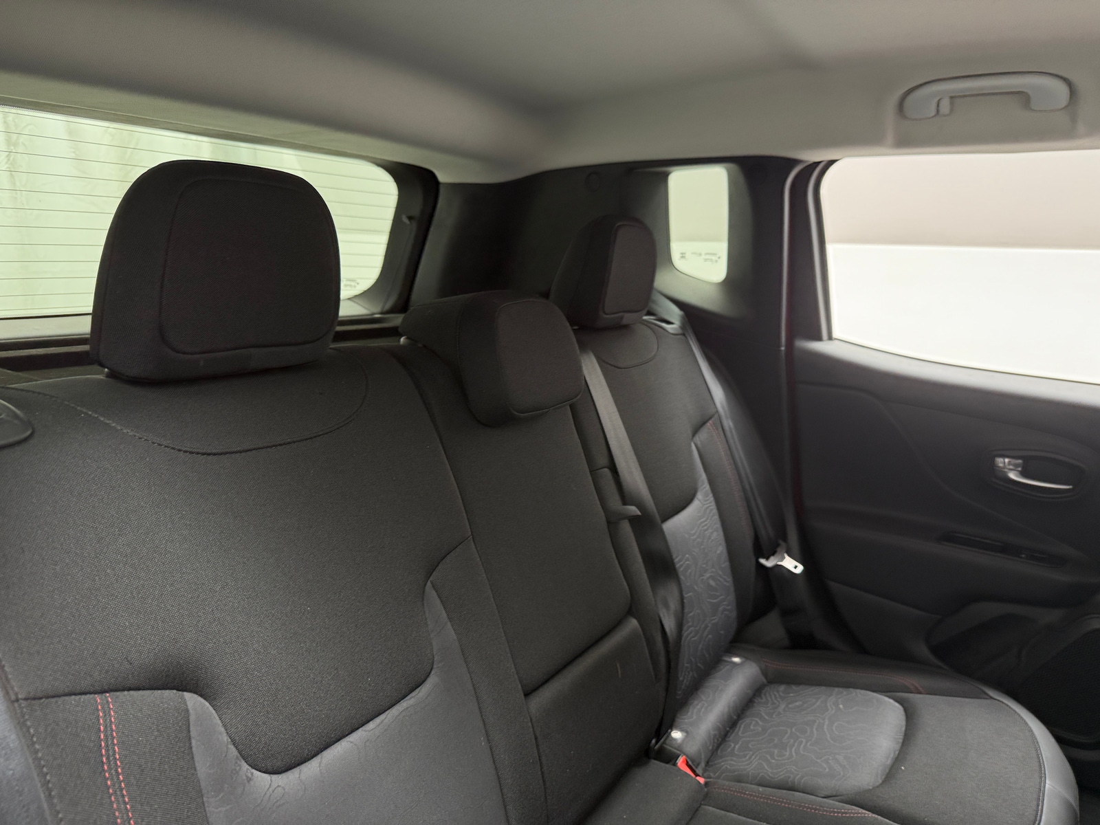 Thumbnail: 2021 Jeep Renegade - 6