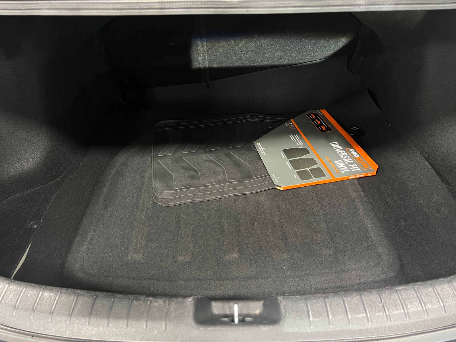 Thumbnail: 2024 Kia Forte - 7