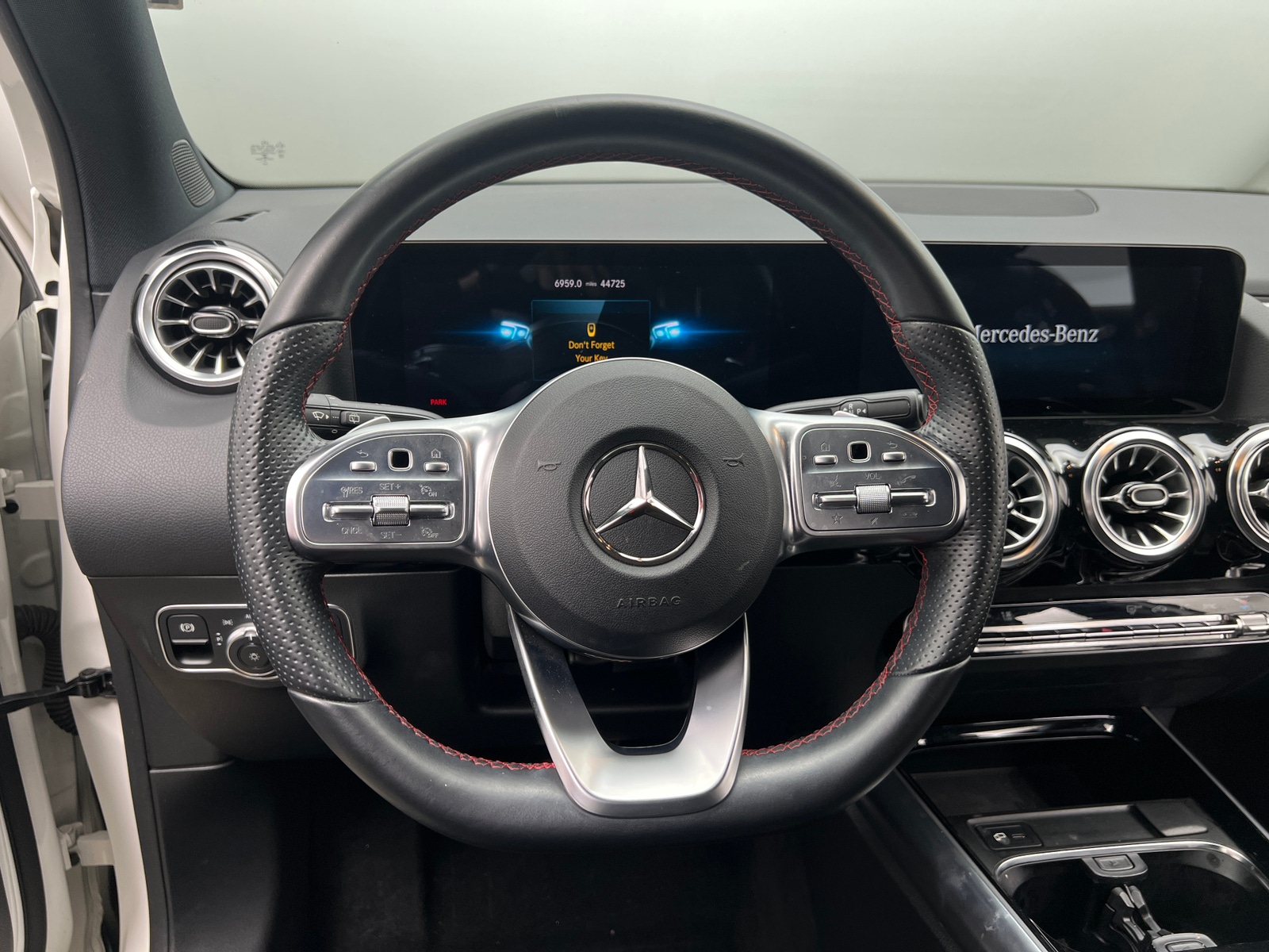 Thumbnail: 2022 Mercedes-Benz GLA - 4