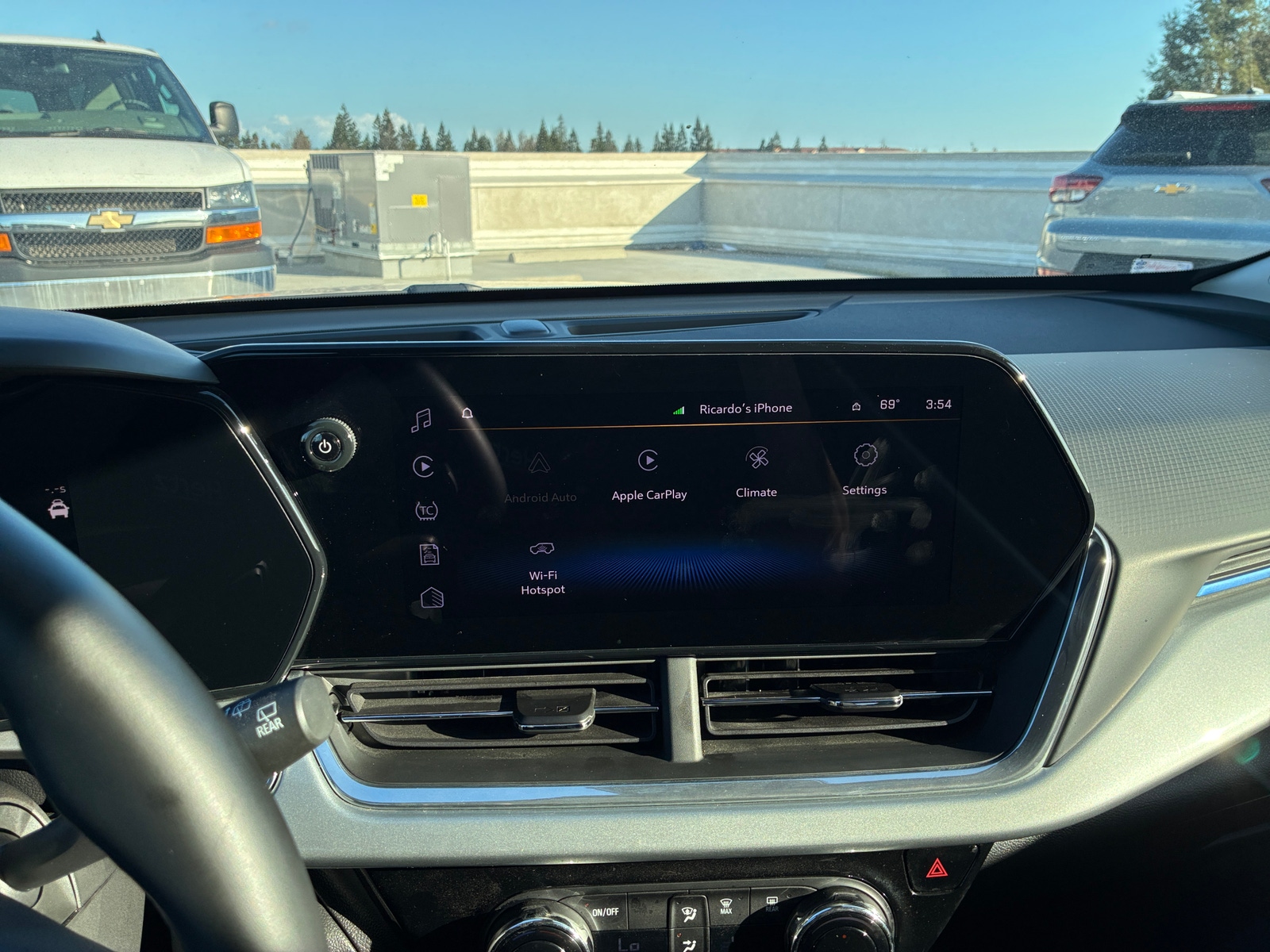 Thumbnail: 2025 Chevrolet Trax - 4