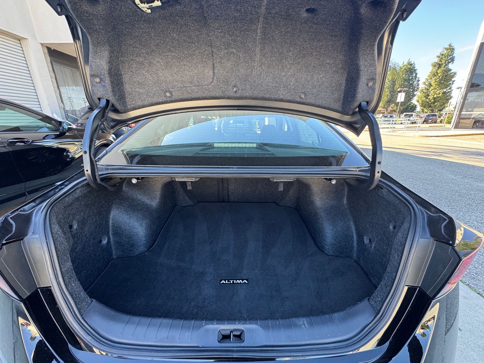 Thumbnail: 2025 Nissan Altima - 6