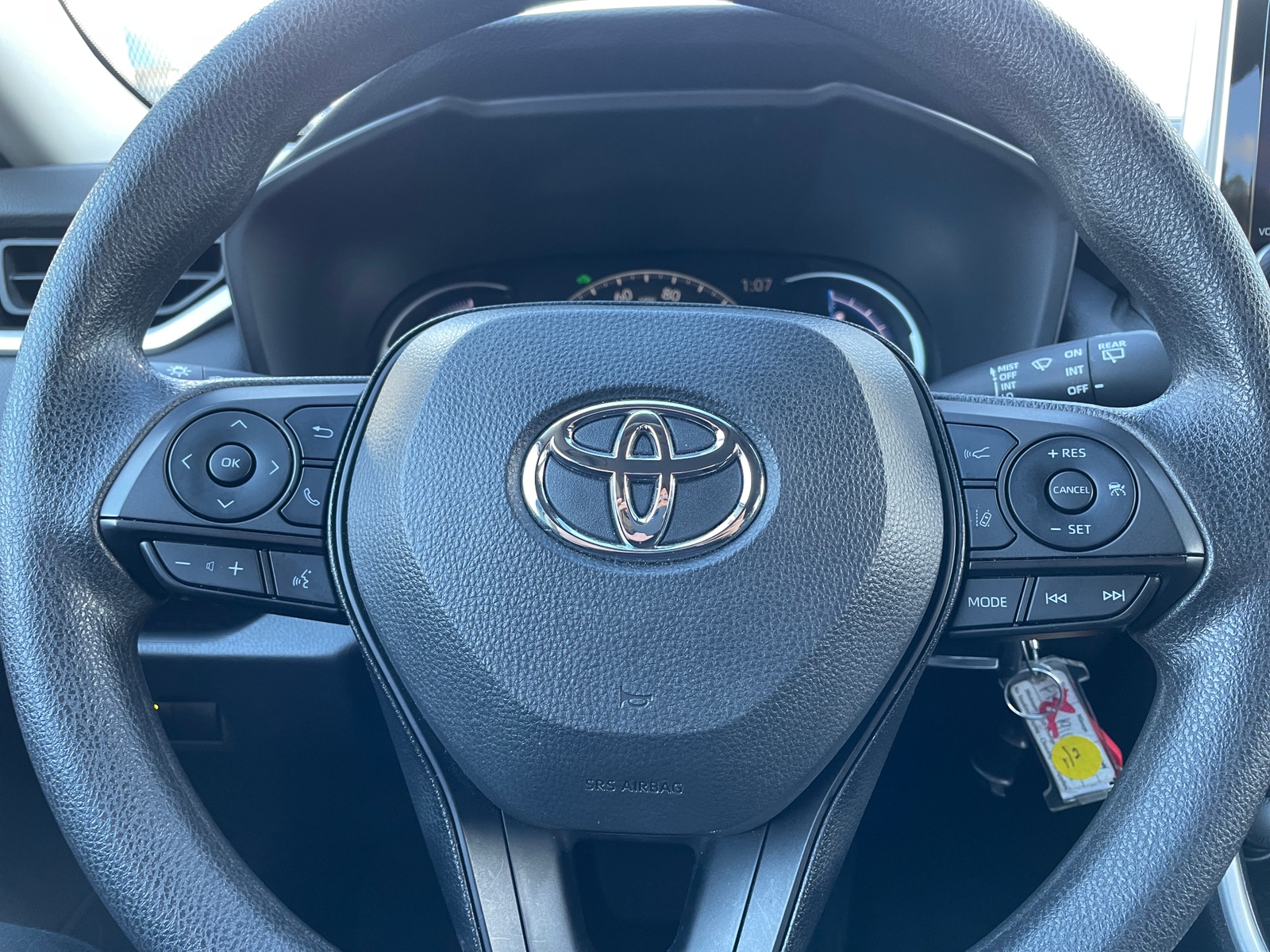 Thumbnail: 2025 Toyota RAV4 - 5