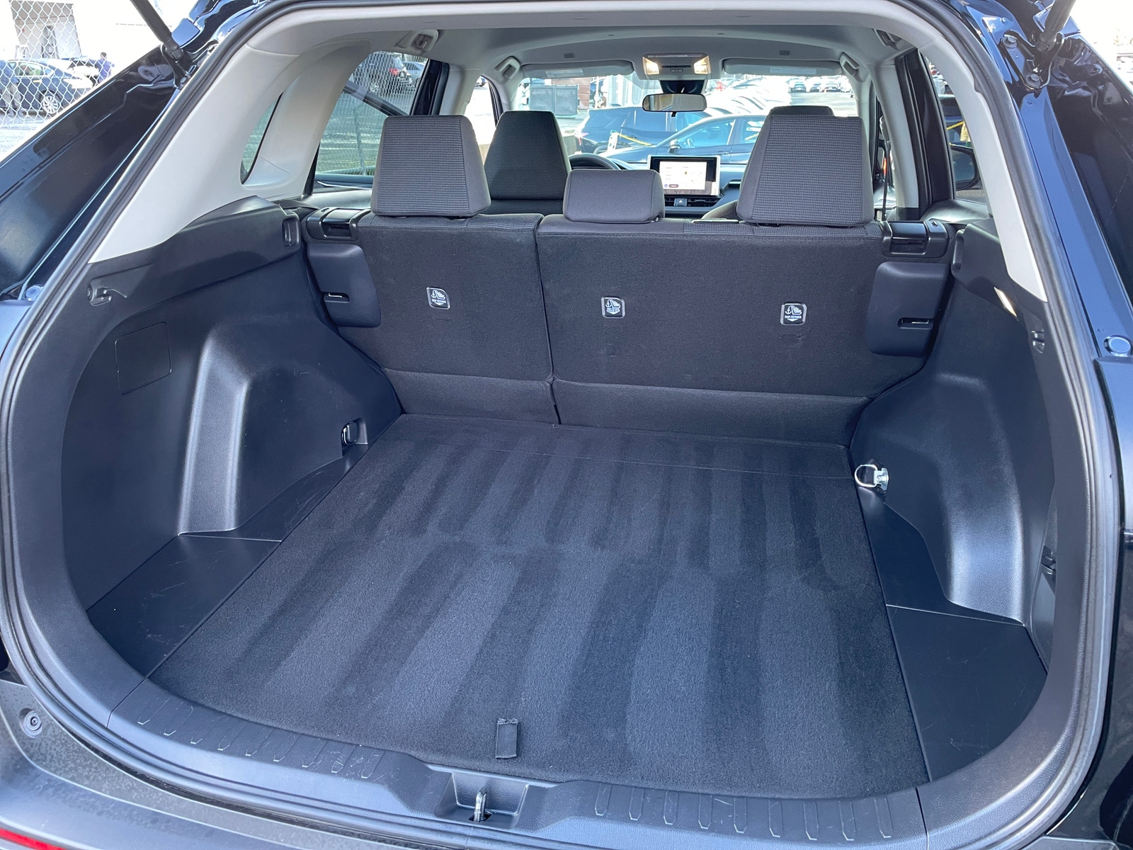 Thumbnail: 2025 Toyota RAV4 - 6