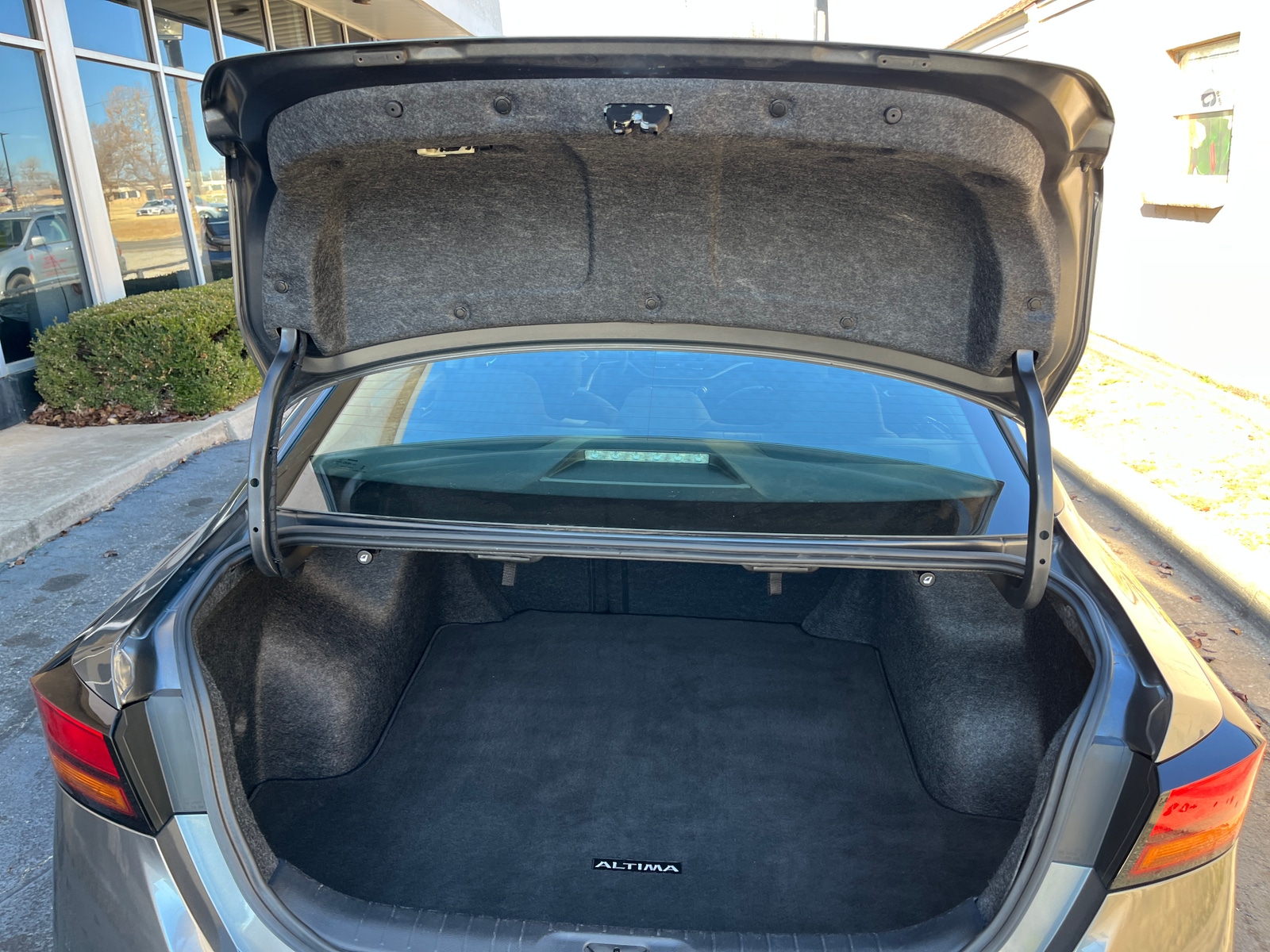 Thumbnail: 2025 Nissan Altima - 6