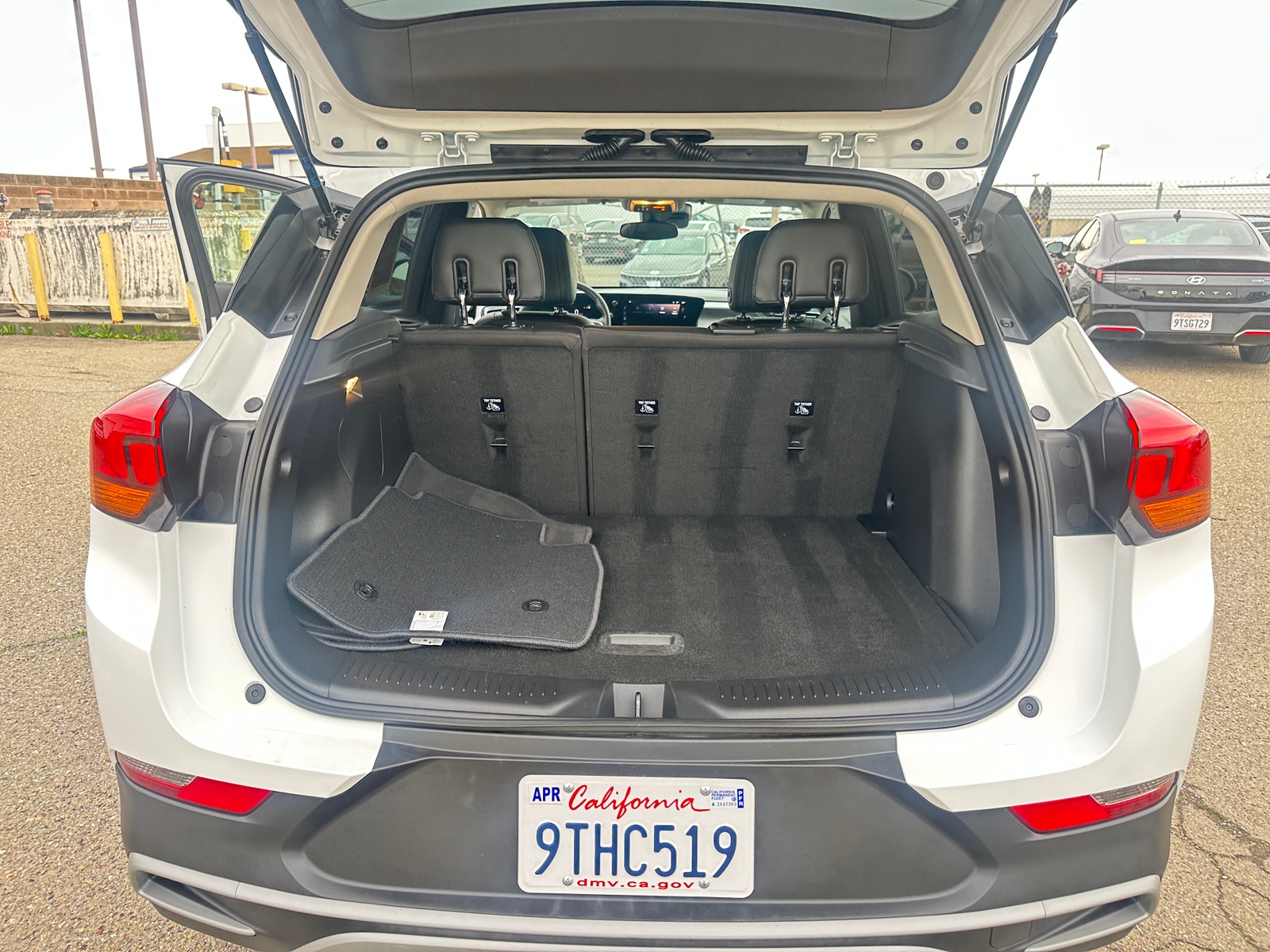 Thumbnail: 2025 Buick Encore GX - 6