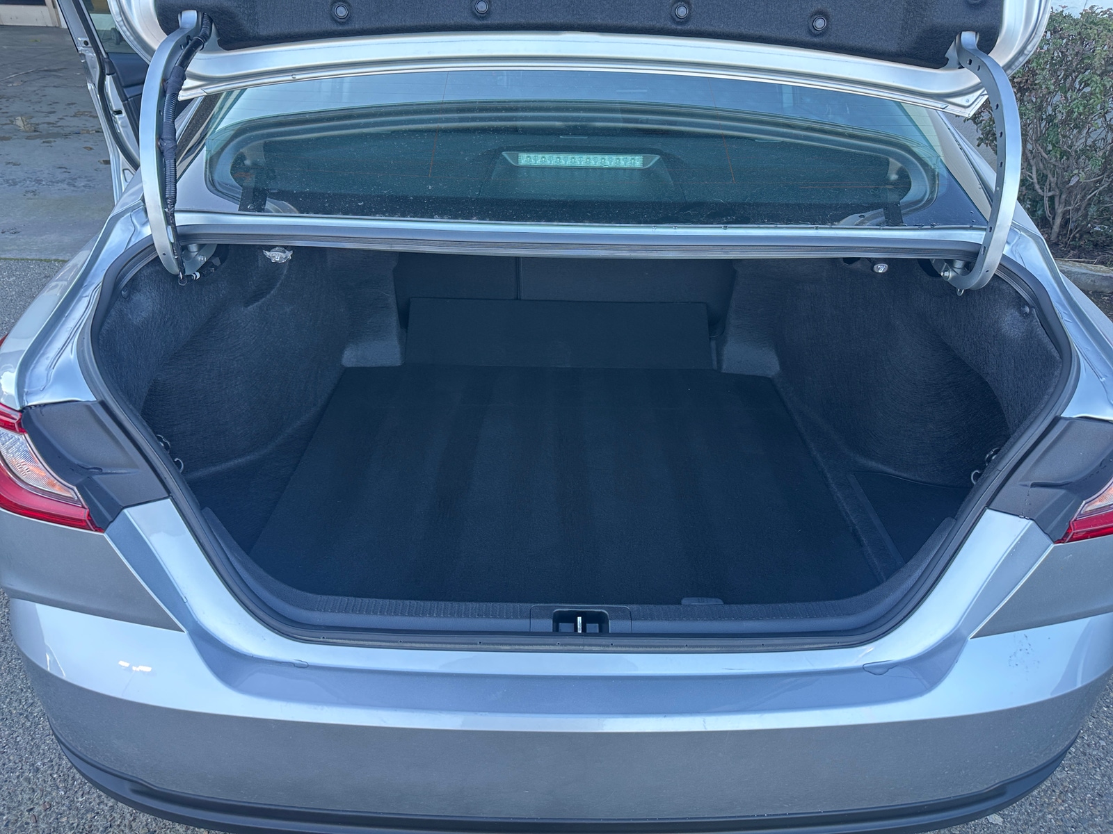 Thumbnail: 2025 Toyota Camry - 6