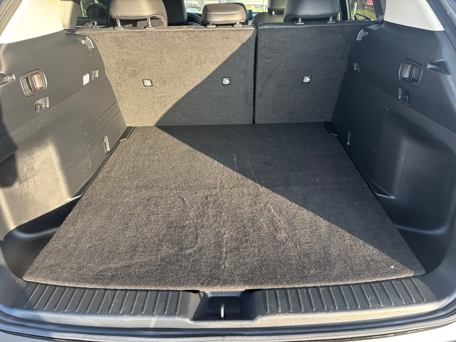 Thumbnail: 2025 Mazda CX-50 - 6