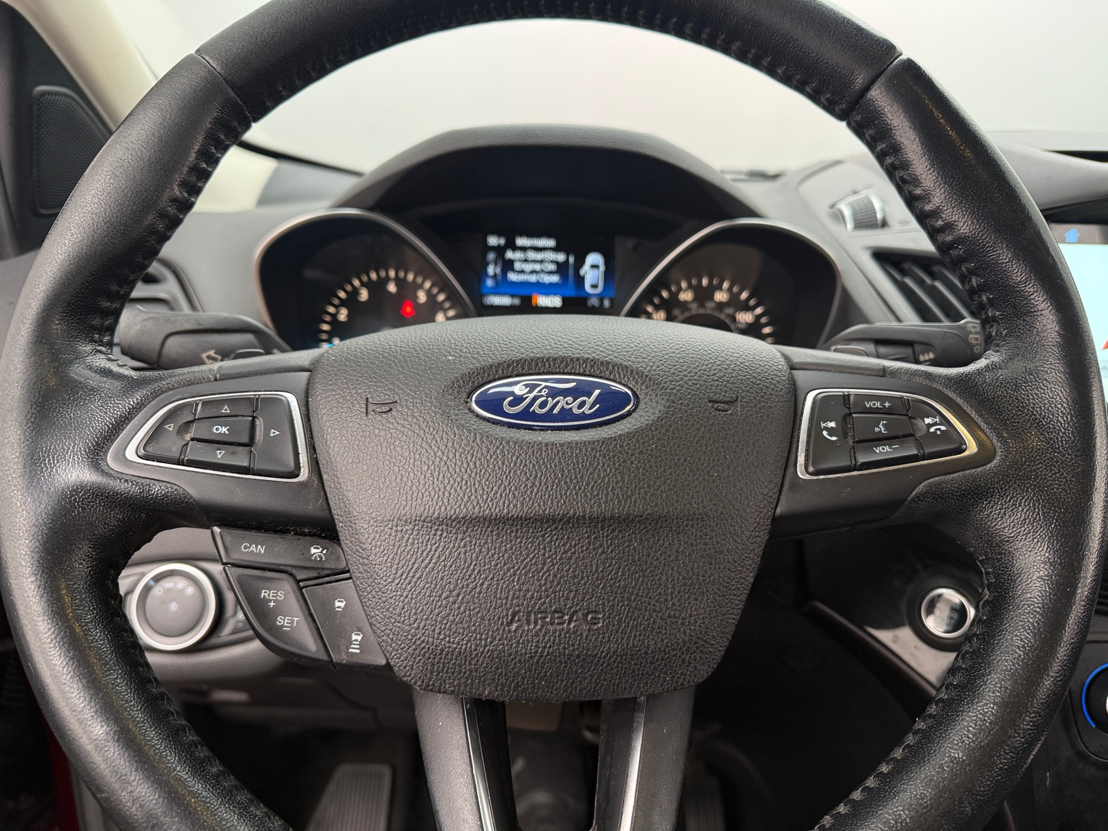 Thumbnail: 2017 Ford Escape - 4