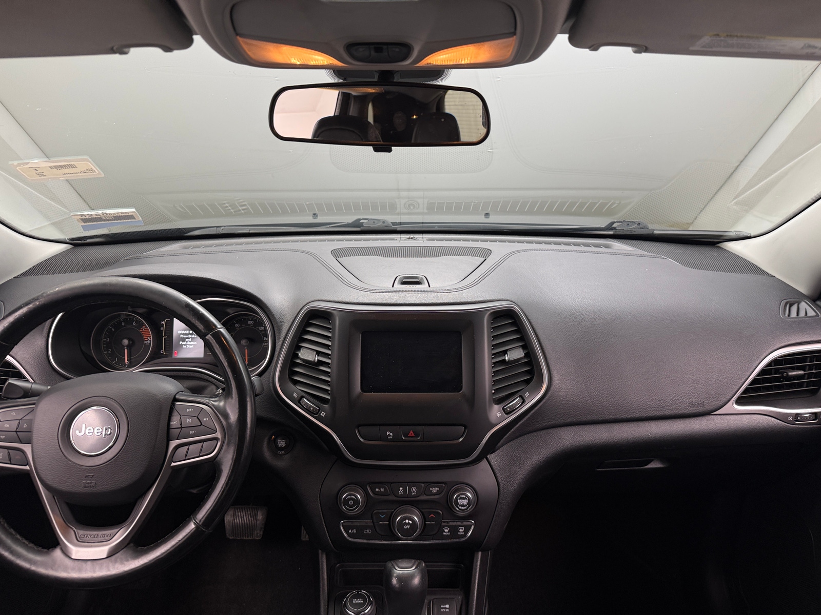 Thumbnail: 2019 Jeep Cherokee - 3