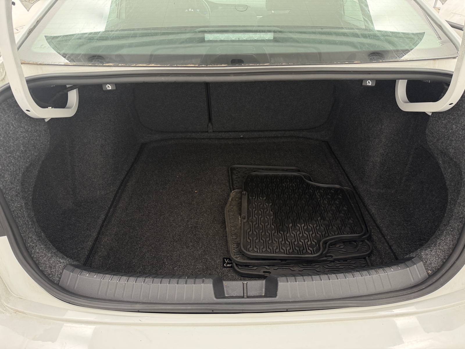 Thumbnail: 2023 Volkswagen Jetta - 7