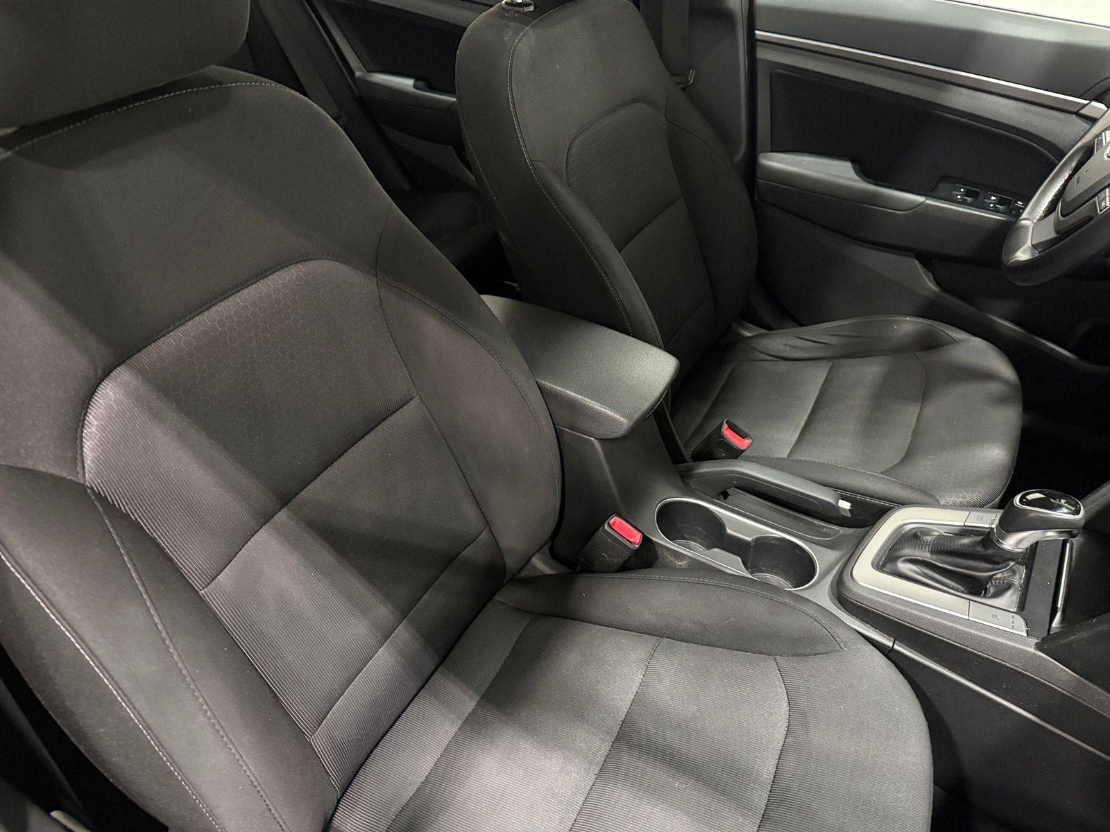 Thumbnail: 2018 Hyundai Elantra - 2