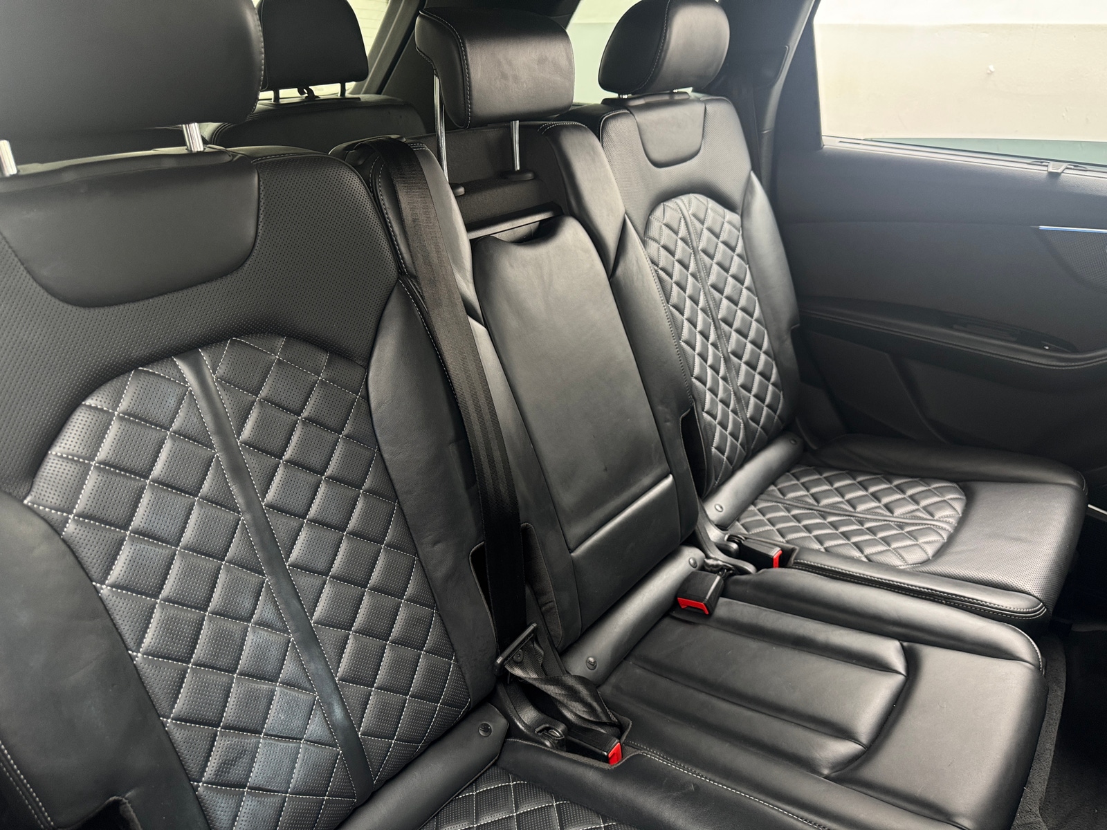 Thumbnail: 2022 Audi SQ7 - 6