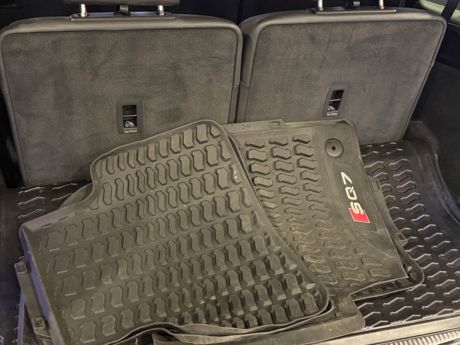 Thumbnail: 2022 Audi SQ7 - 7