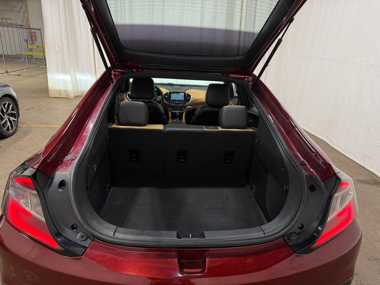 Thumbnail: 2017 Chevrolet Volt - 6