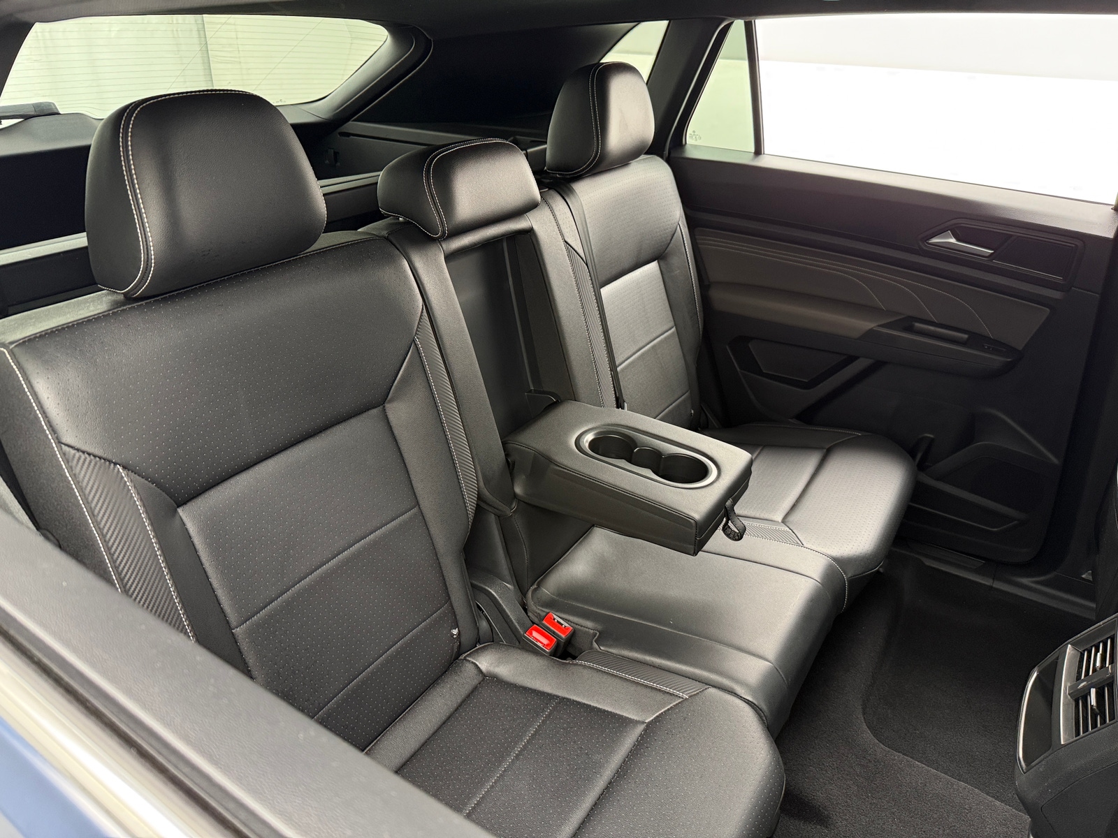 Thumbnail: 2022 Volkswagen Atlas - 5