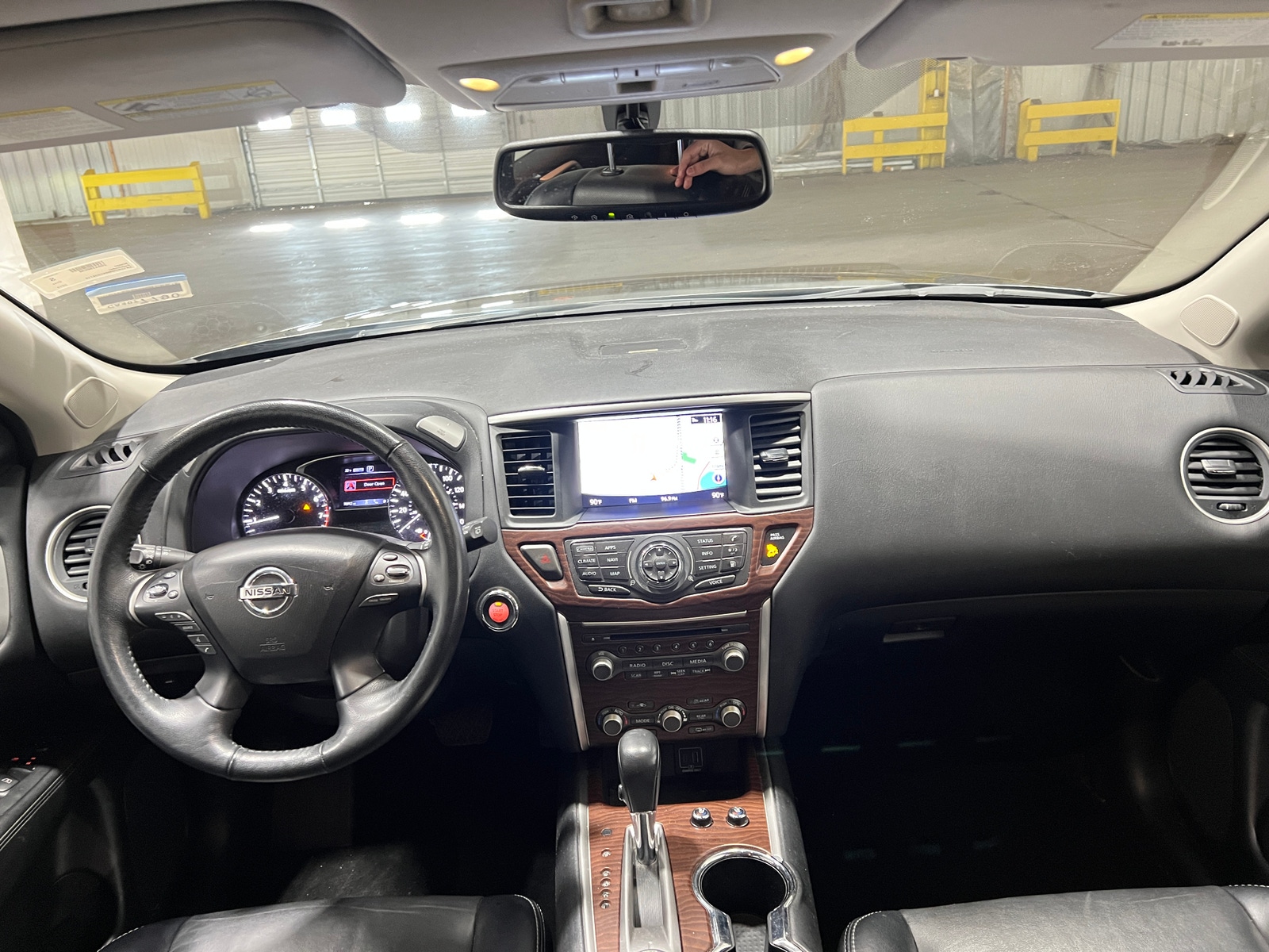 Thumbnail: 2019 Nissan Pathfinder - 2