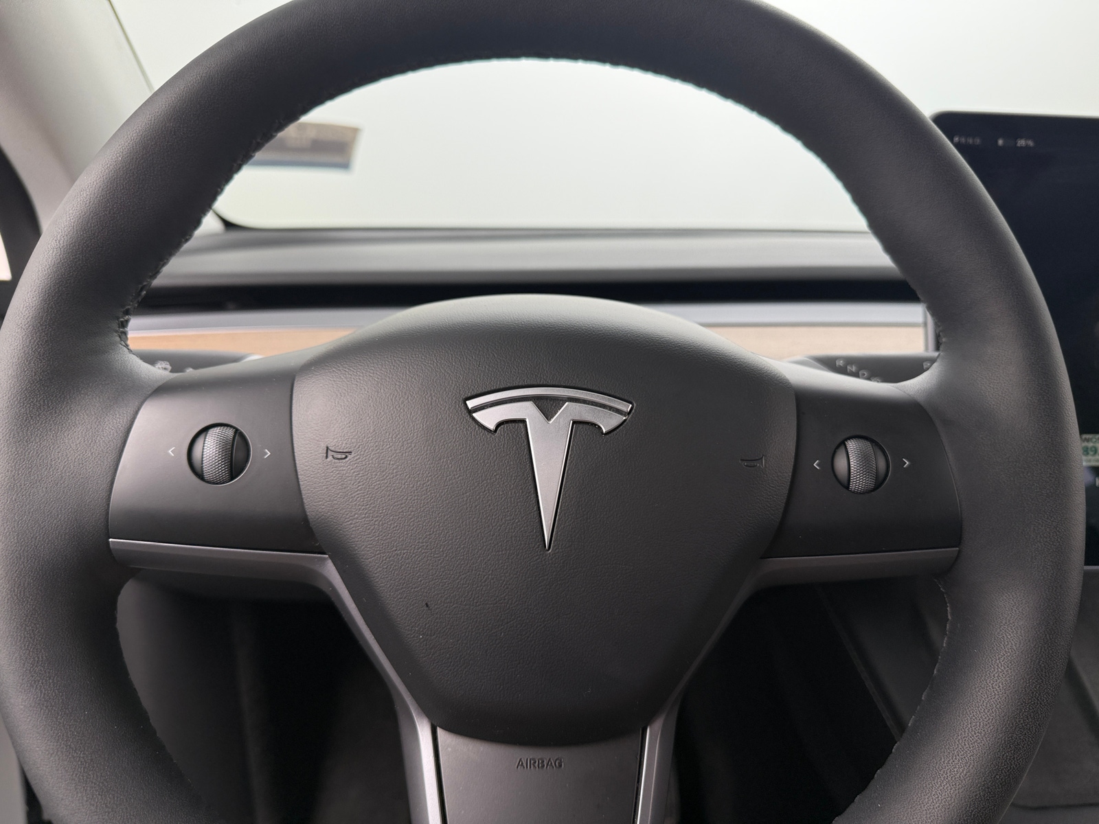 Thumbnail: 2022 Tesla Model Y - 4