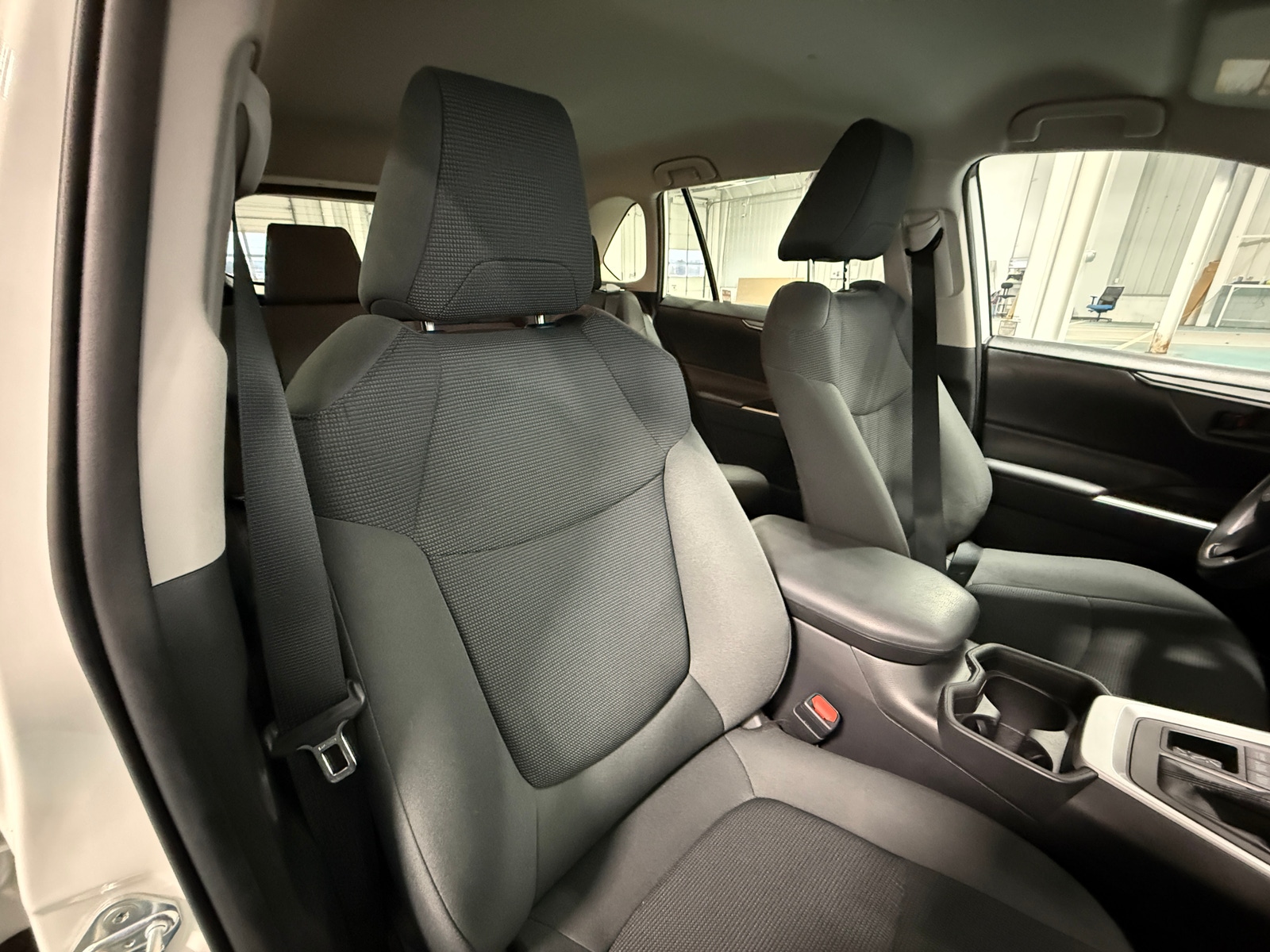 Thumbnail: 2021 Toyota RAV4 - 2