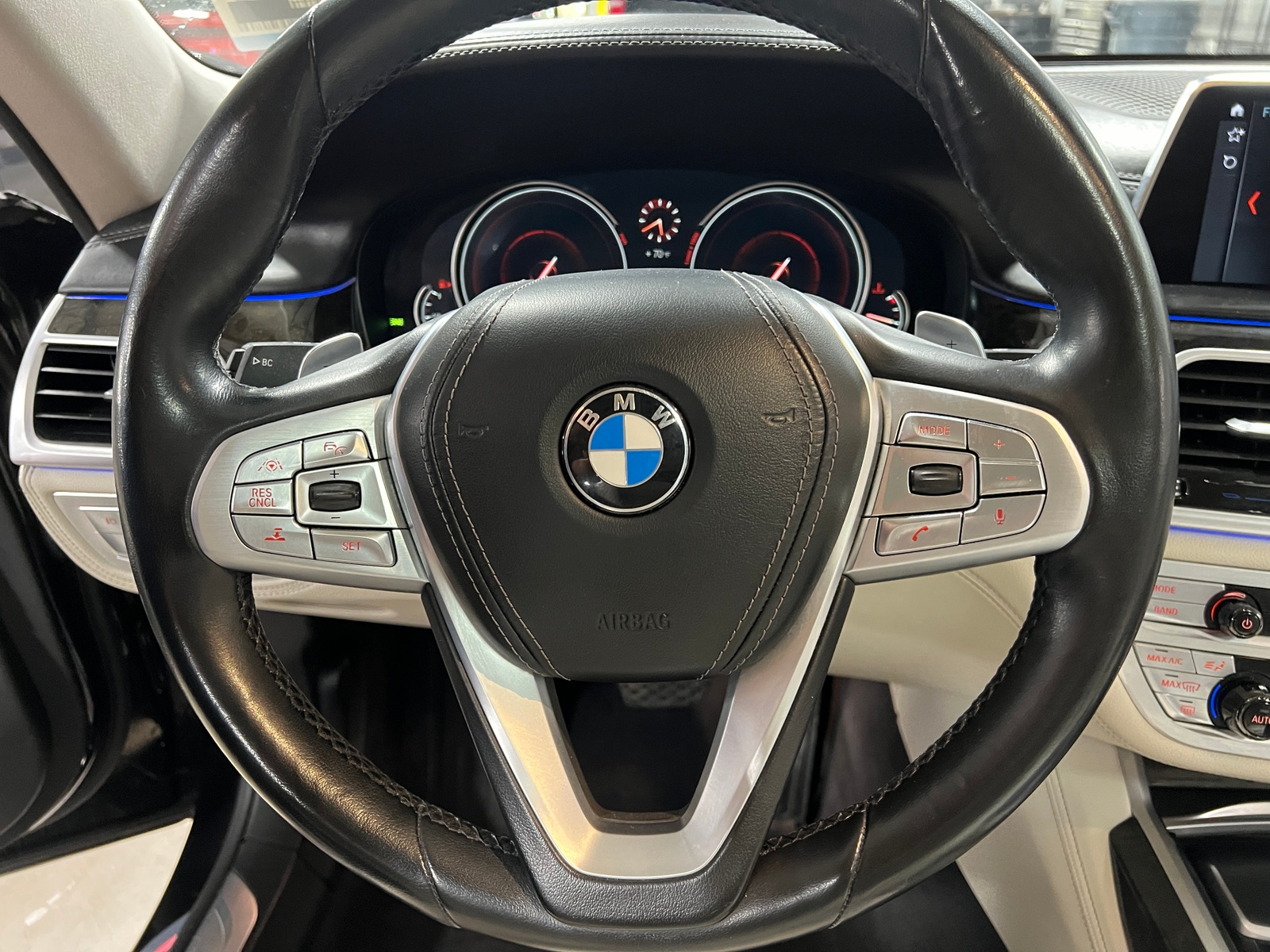 Thumbnail: 2018 BMW 7 Series - 4