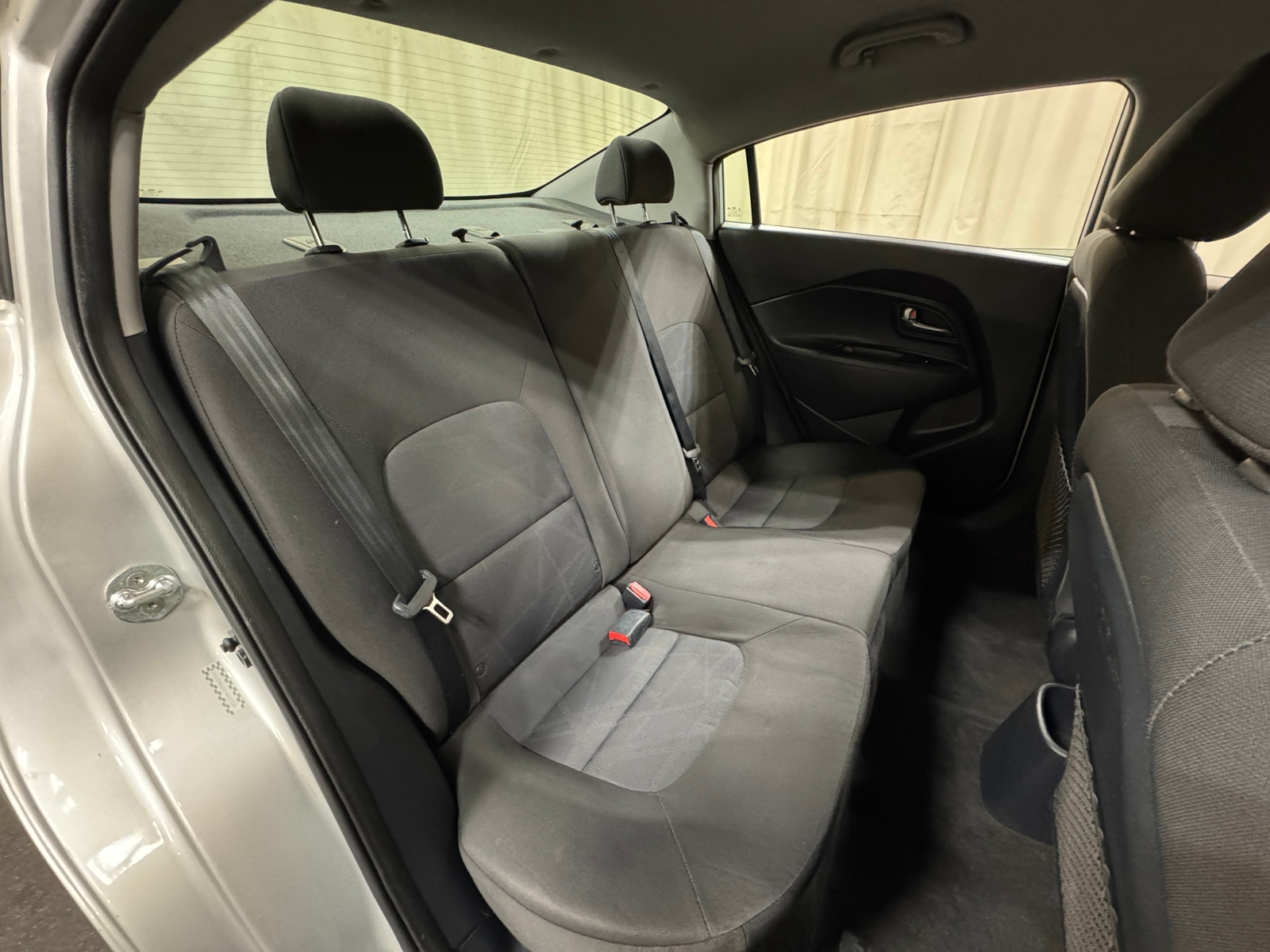 Thumbnail: 2017 Kia Rio - 6