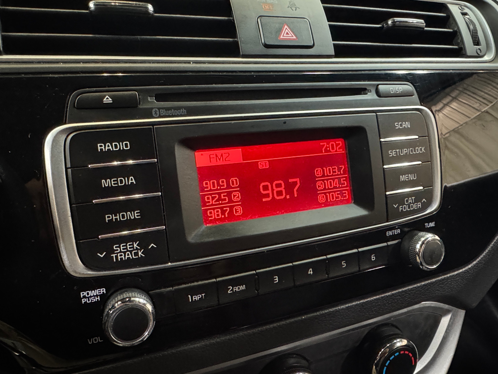 Thumbnail: 2017 Kia Rio - 4