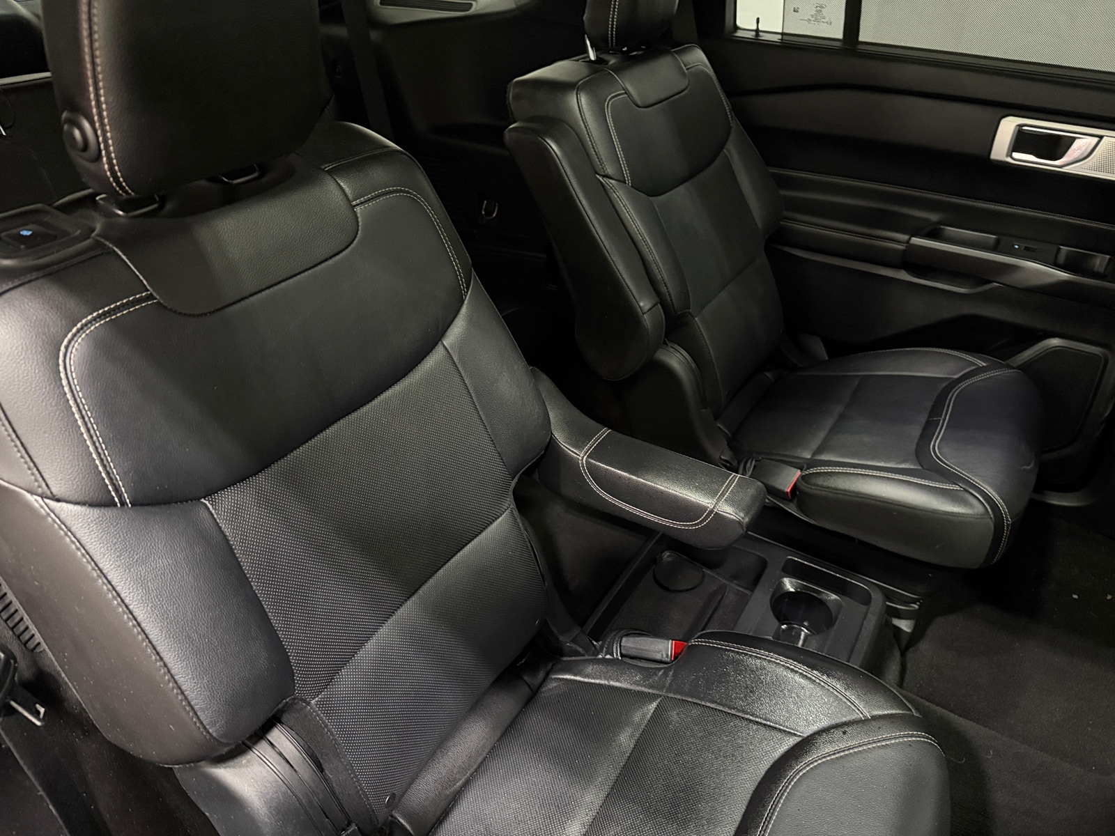 Thumbnail: 2020 Ford Explorer - 5