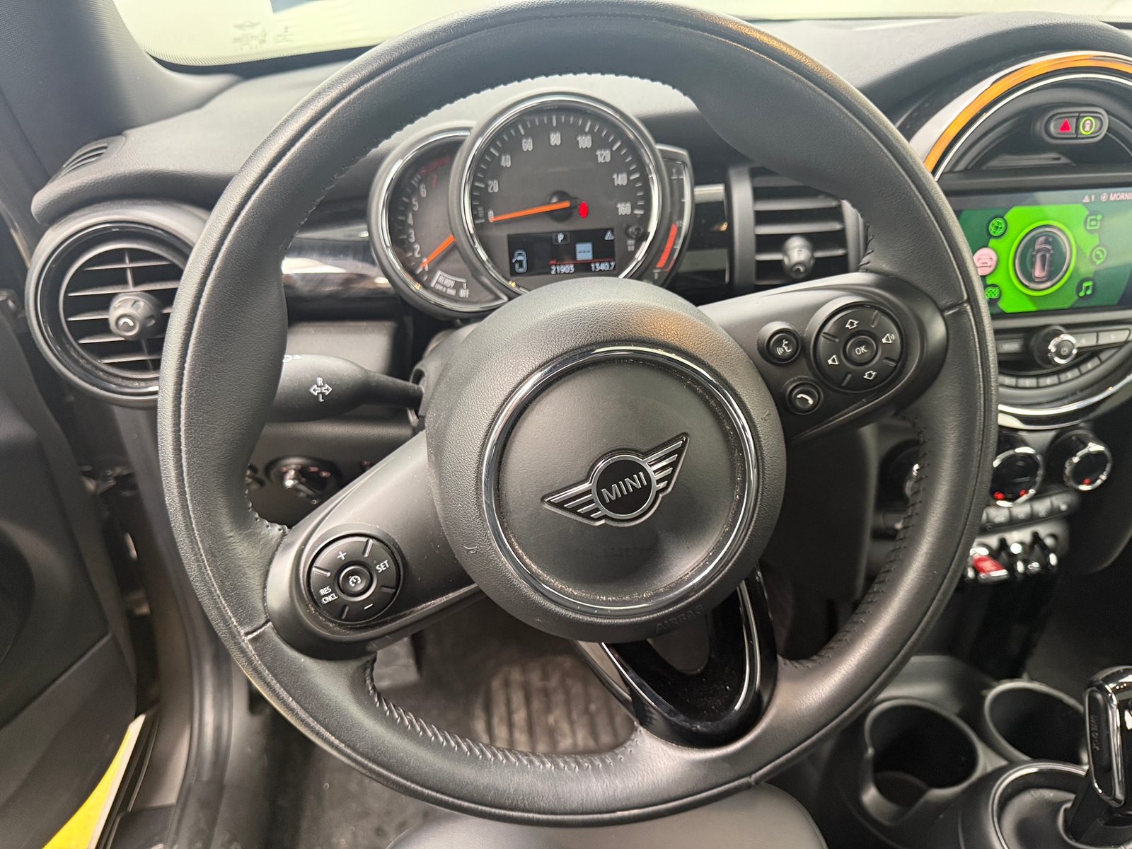 Thumbnail: 2020 MINI Cooper Hardtop - 4