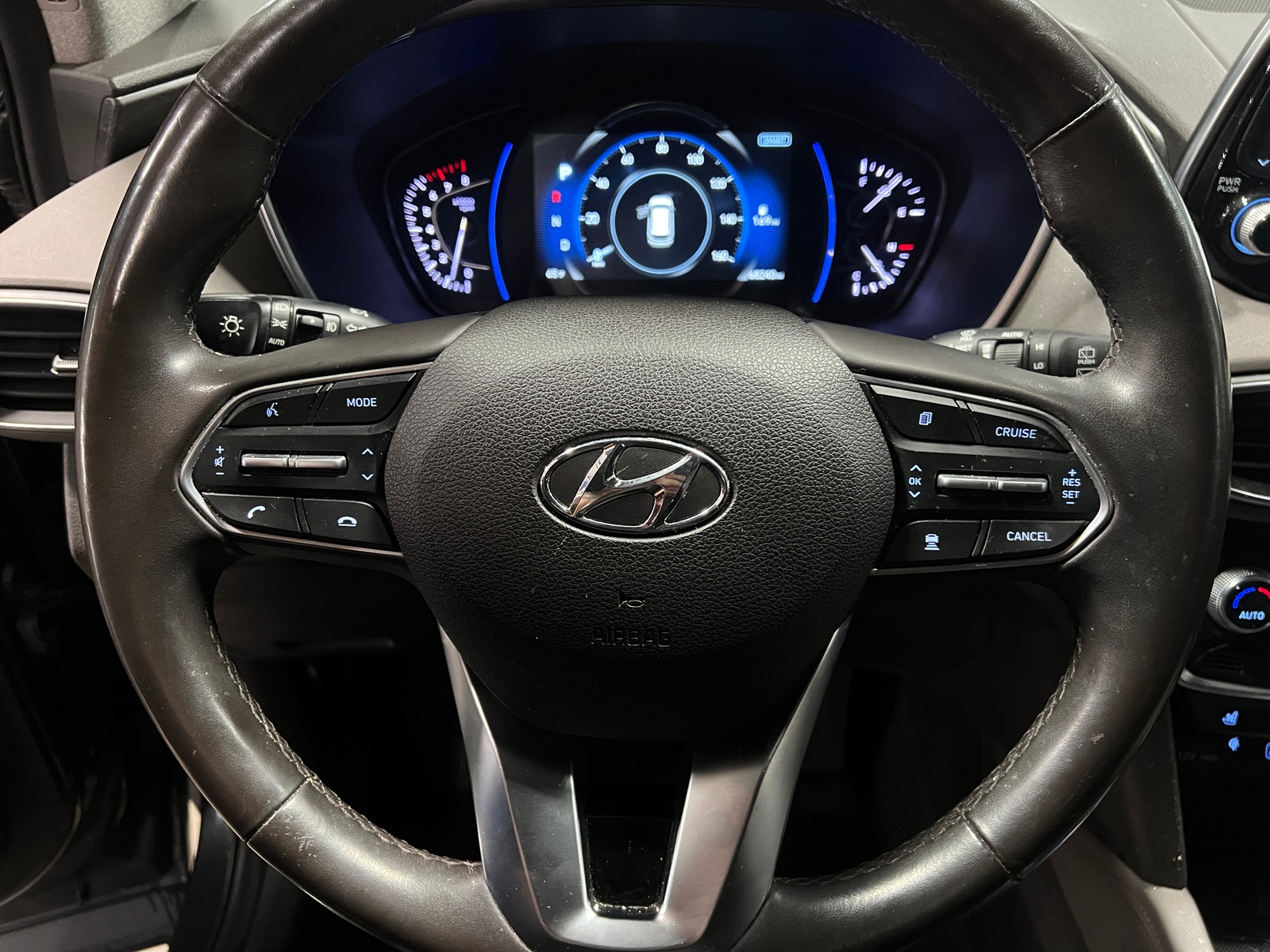 Thumbnail: 2020 Hyundai Santa Fe - 4