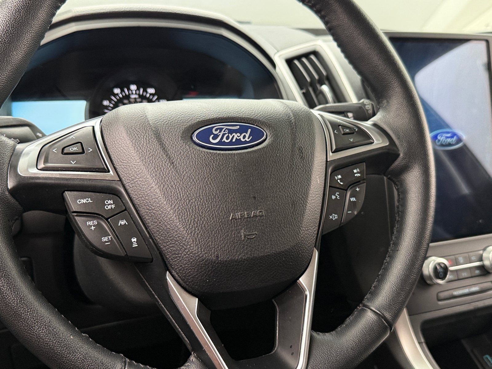 Thumbnail: 2024 Ford Edge - 4