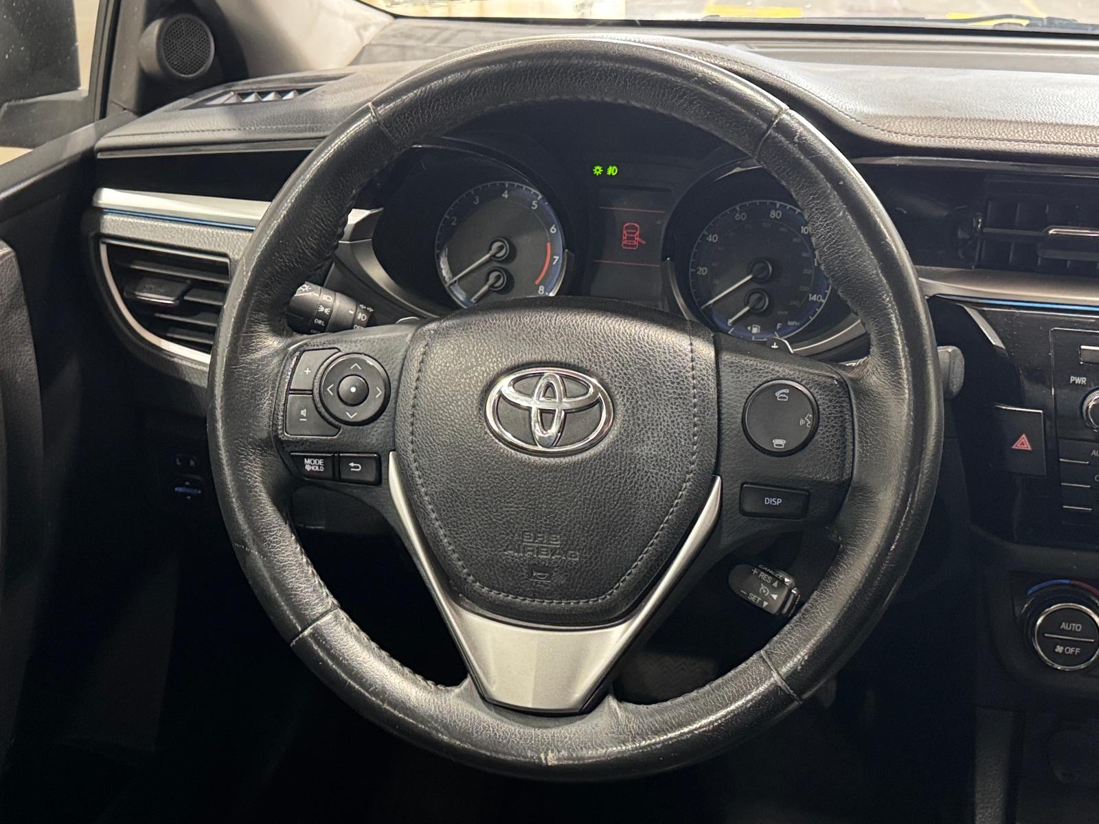 Thumbnail: 2015 Toyota Corolla - 5