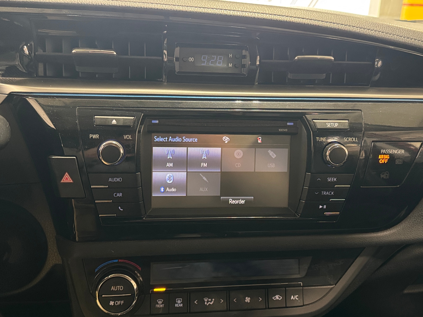 Thumbnail: 2015 Toyota Corolla - 4