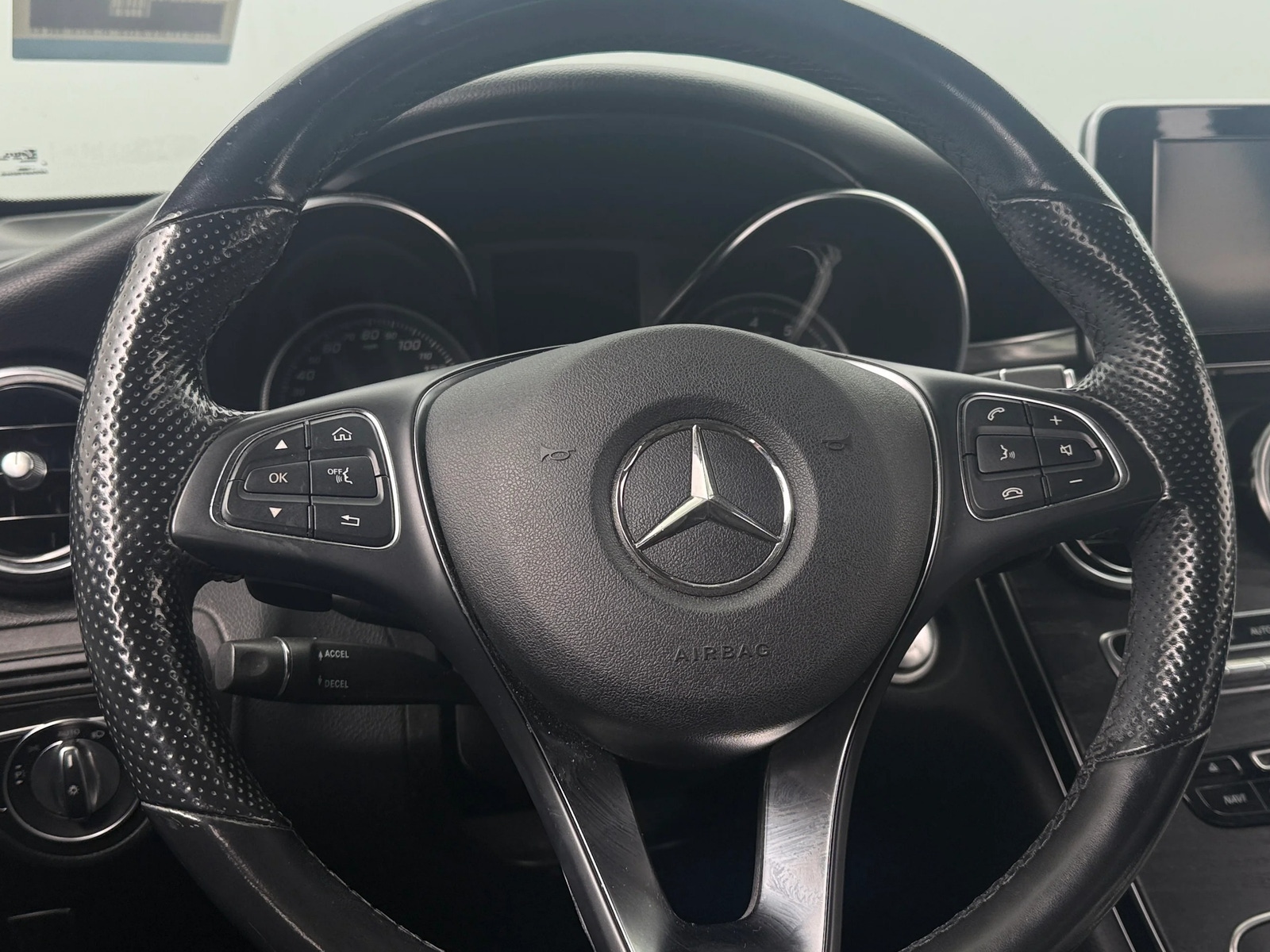 Thumbnail: 2019 Mercedes-Benz GLC - 4