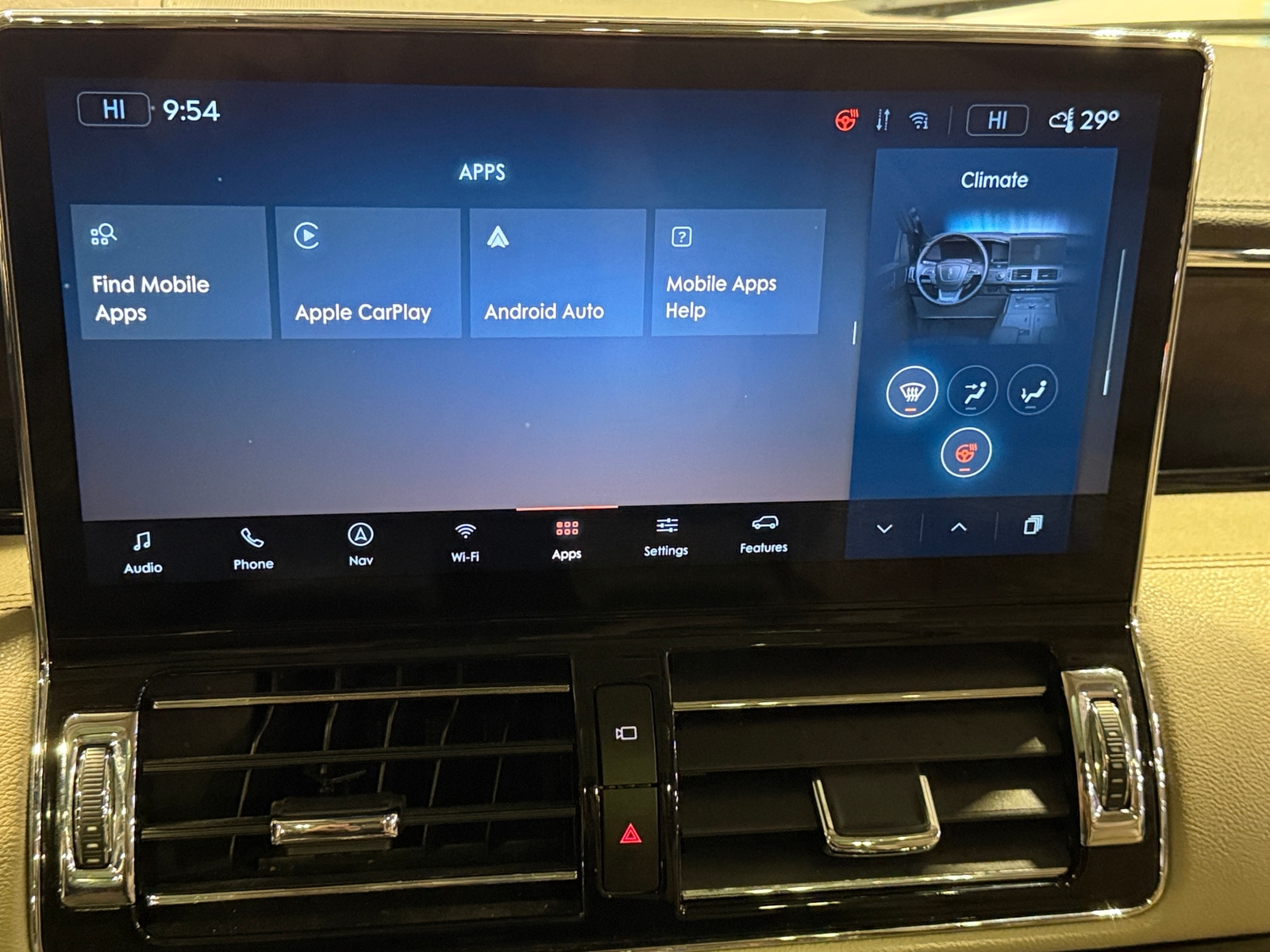 Thumbnail: 2022 Lincoln Navigator L - 3