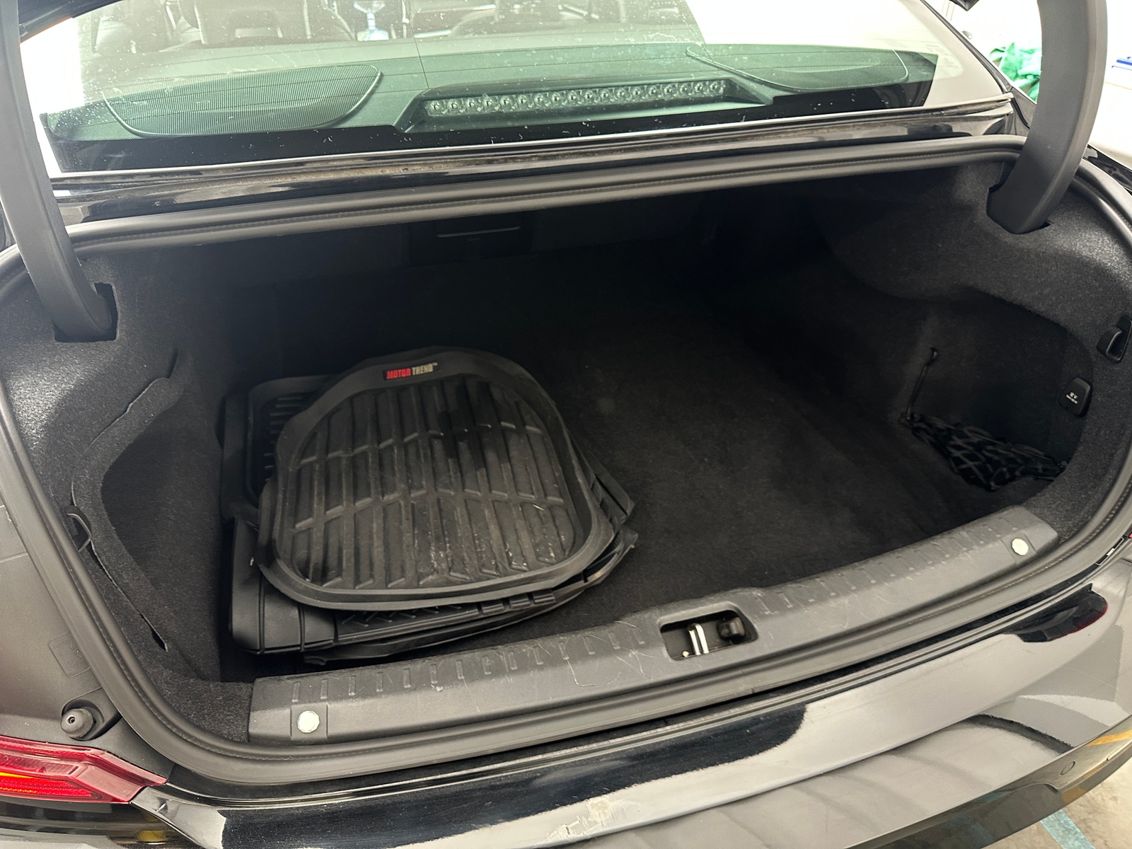 Thumbnail: 2018 Volvo S90 - 6