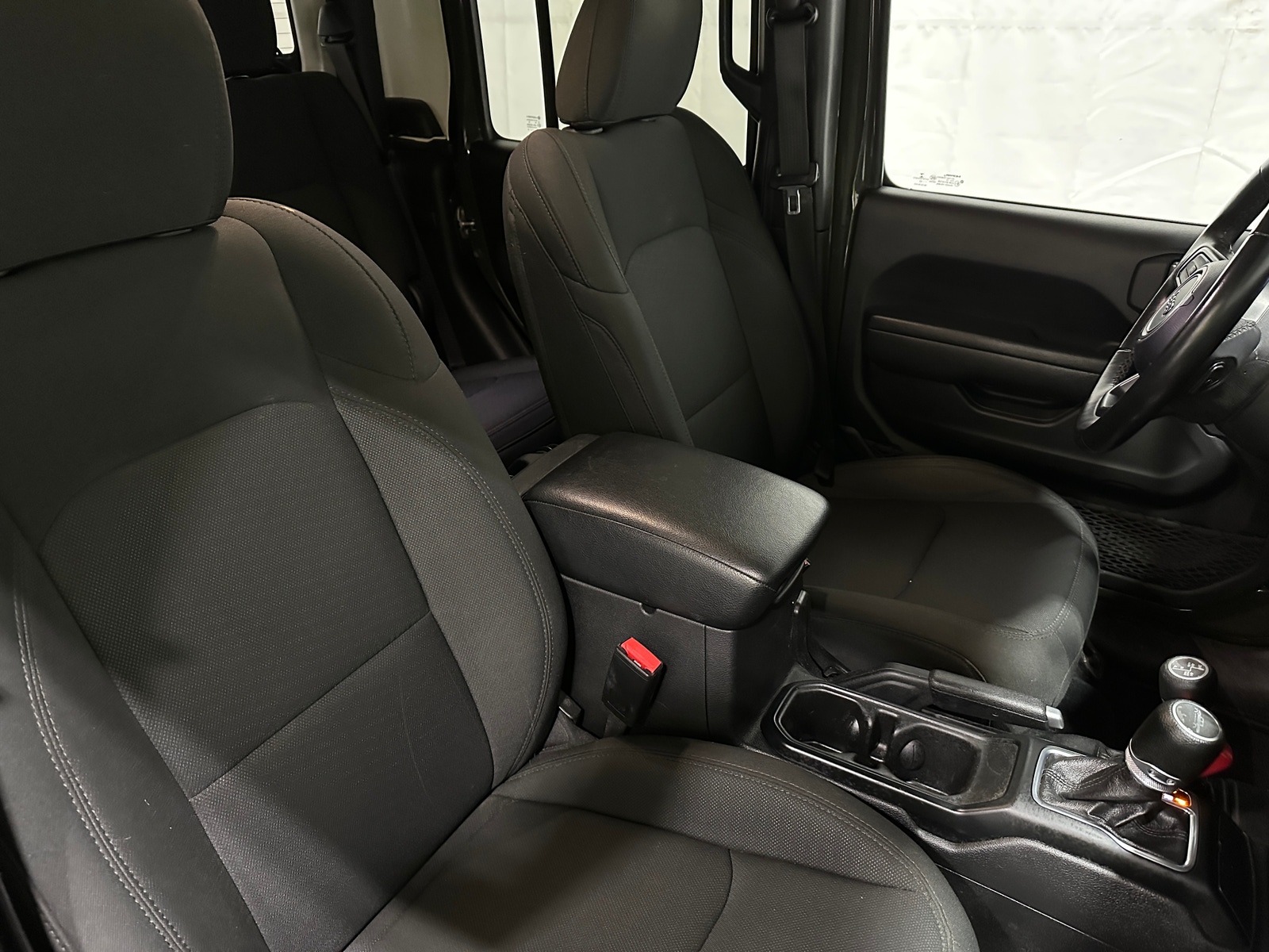 Thumbnail: 2022 Jeep Gladiator - 2