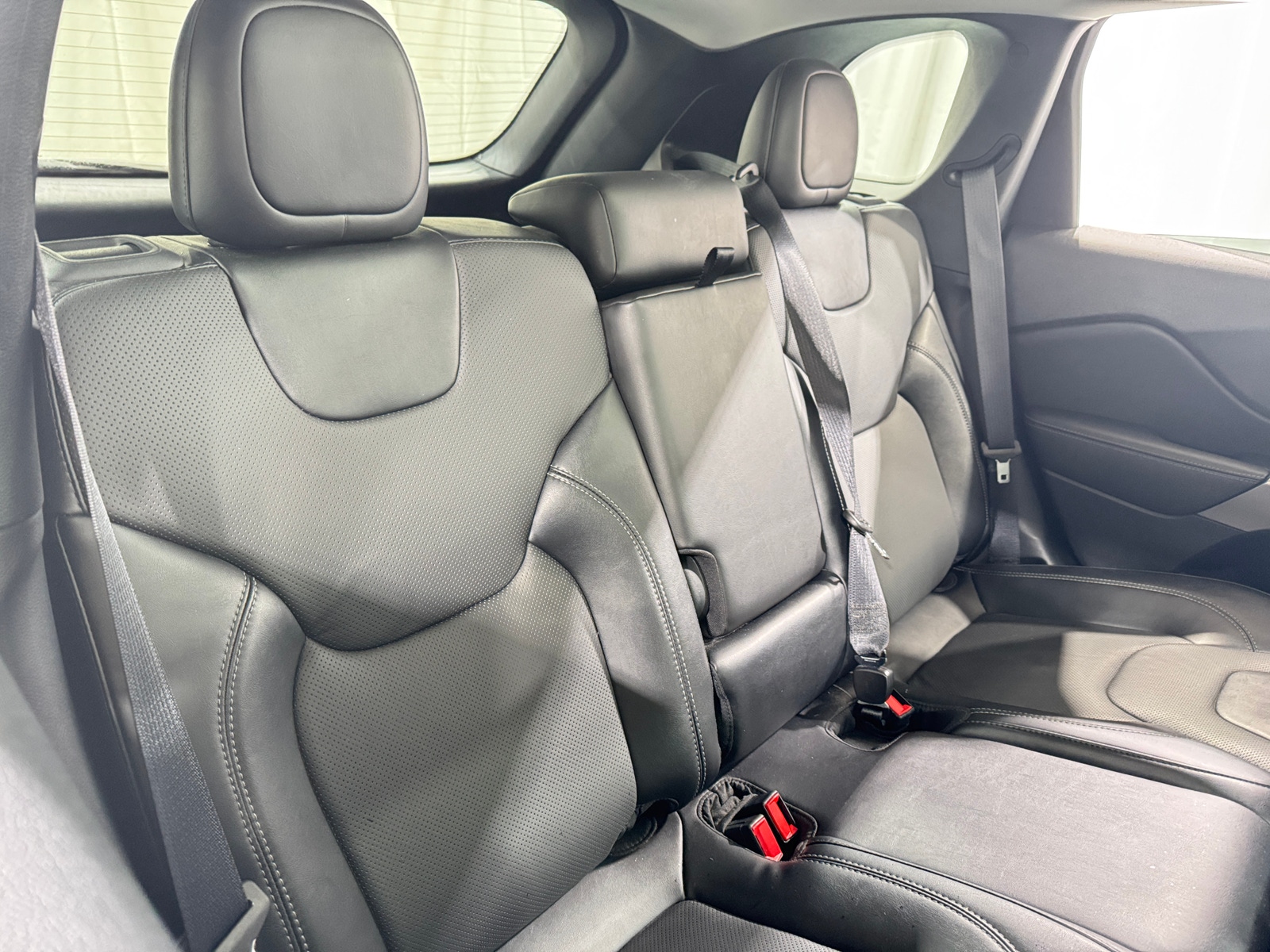 Thumbnail: 2022 Jeep Cherokee - 5