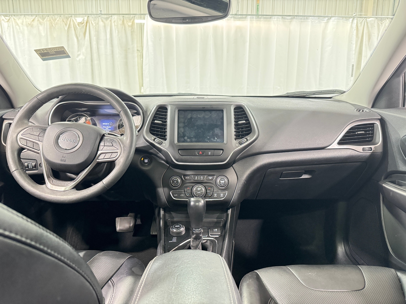 Thumbnail: 2022 Jeep Cherokee - 2