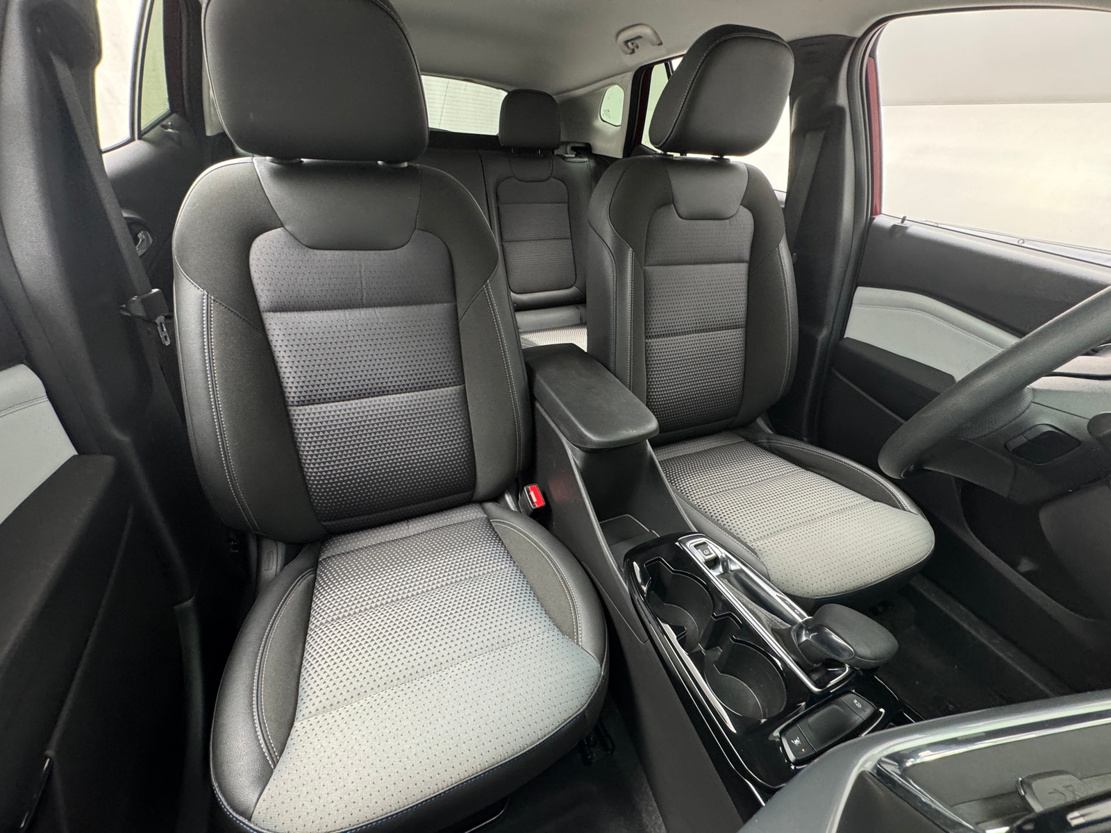 Thumbnail: 2025 Chevrolet Trax - 2