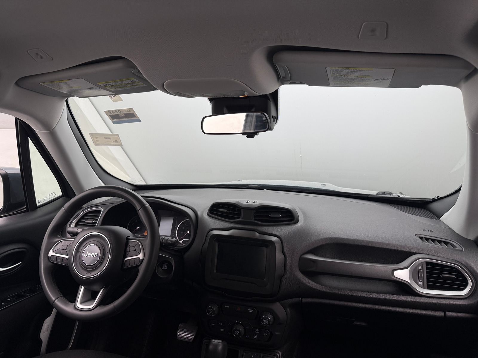 Thumbnail: 2018 Jeep Renegade - 3