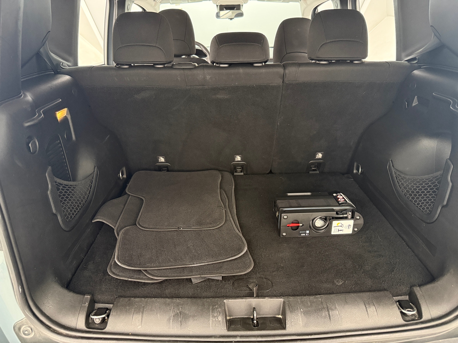 Thumbnail: 2018 Jeep Renegade - 7