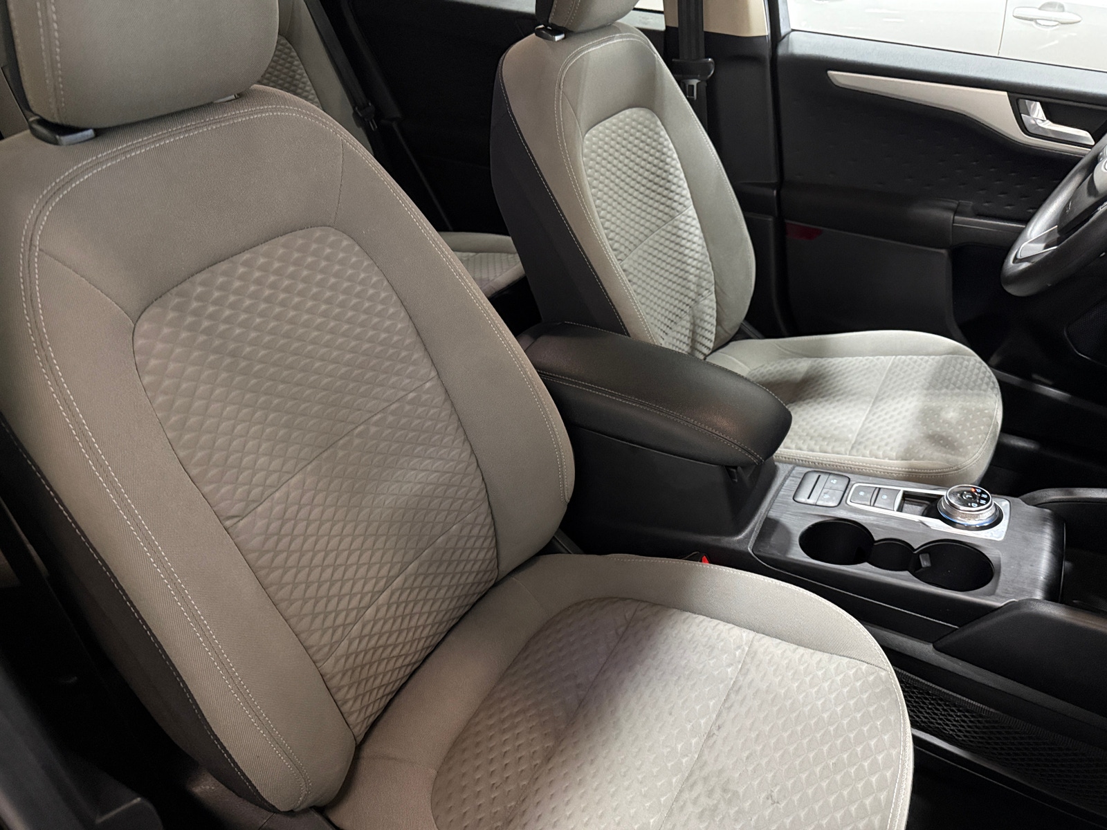 Thumbnail: 2020 Ford Escape - 2