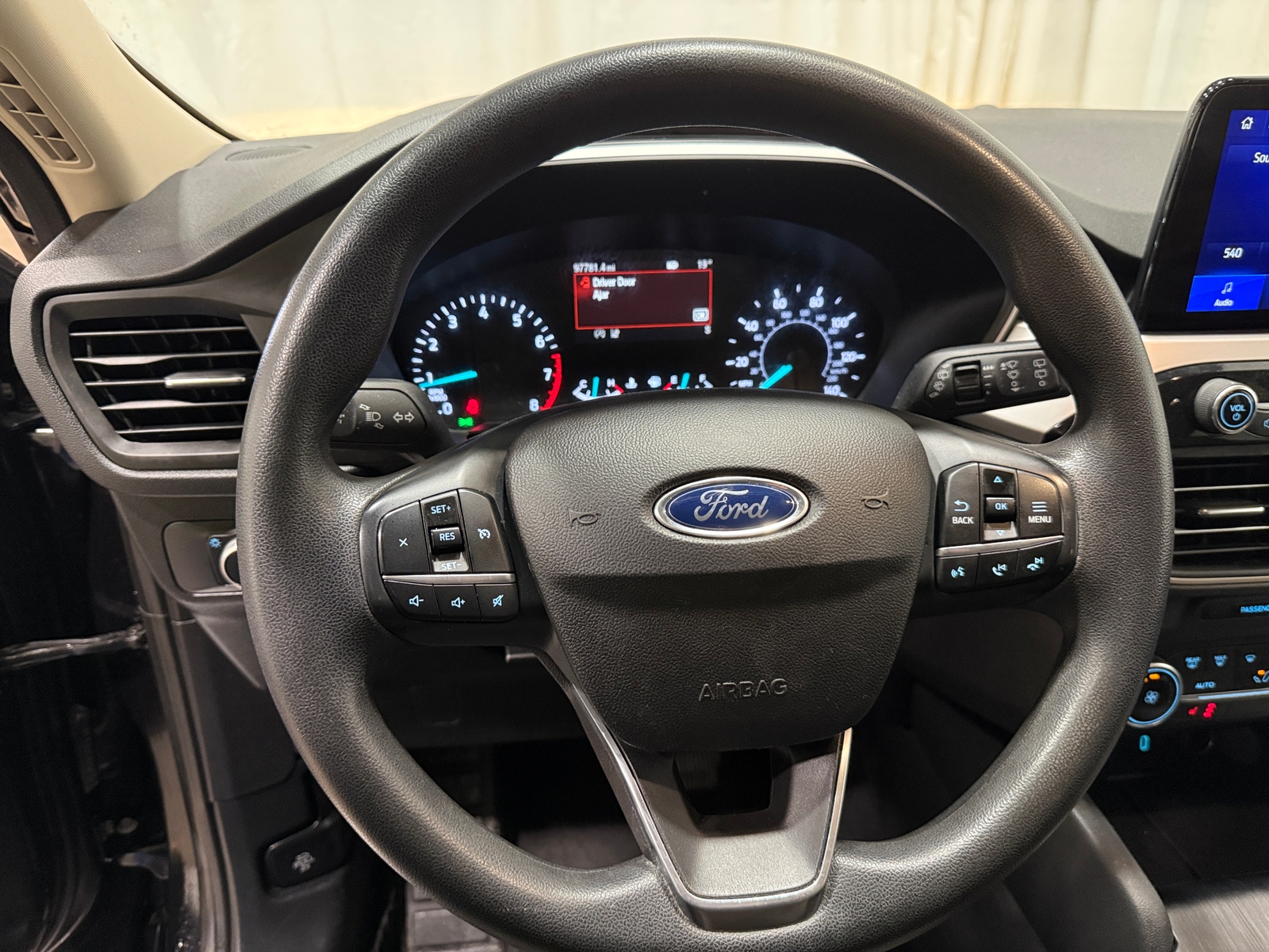 Thumbnail: 2020 Ford Escape - 5